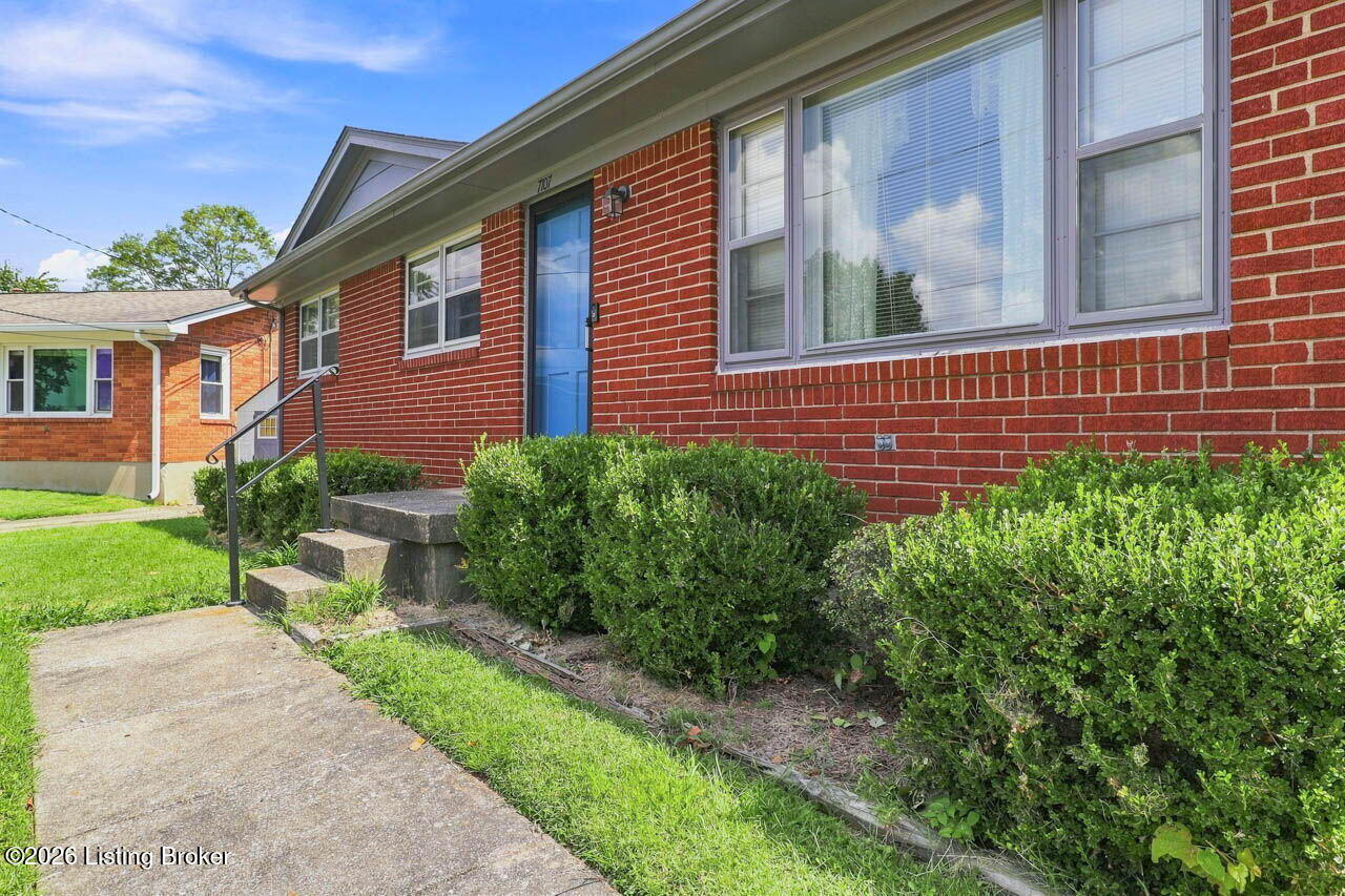 7107 Bowie Ct Property Photo 5