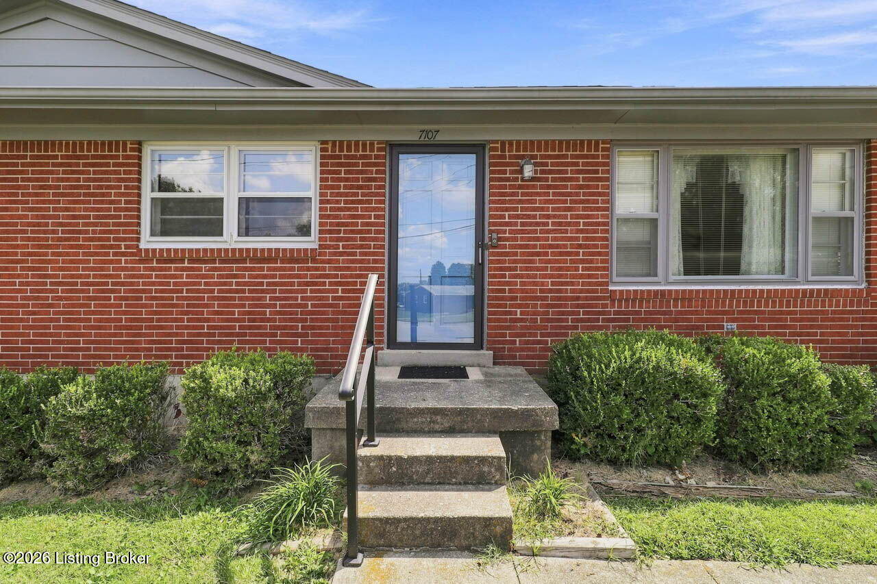 7107 Bowie Ct Property Photo 6