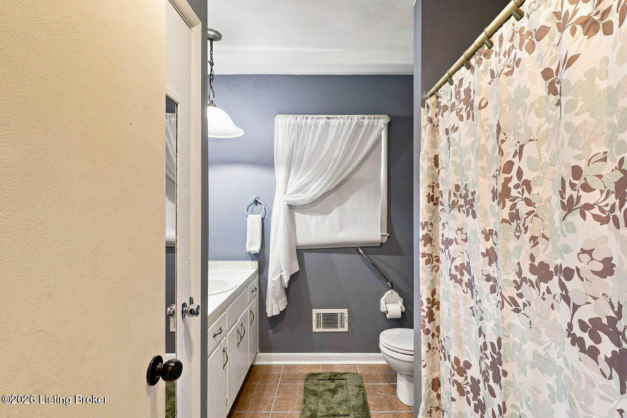 7107 Bowie Ct Property Photo 17