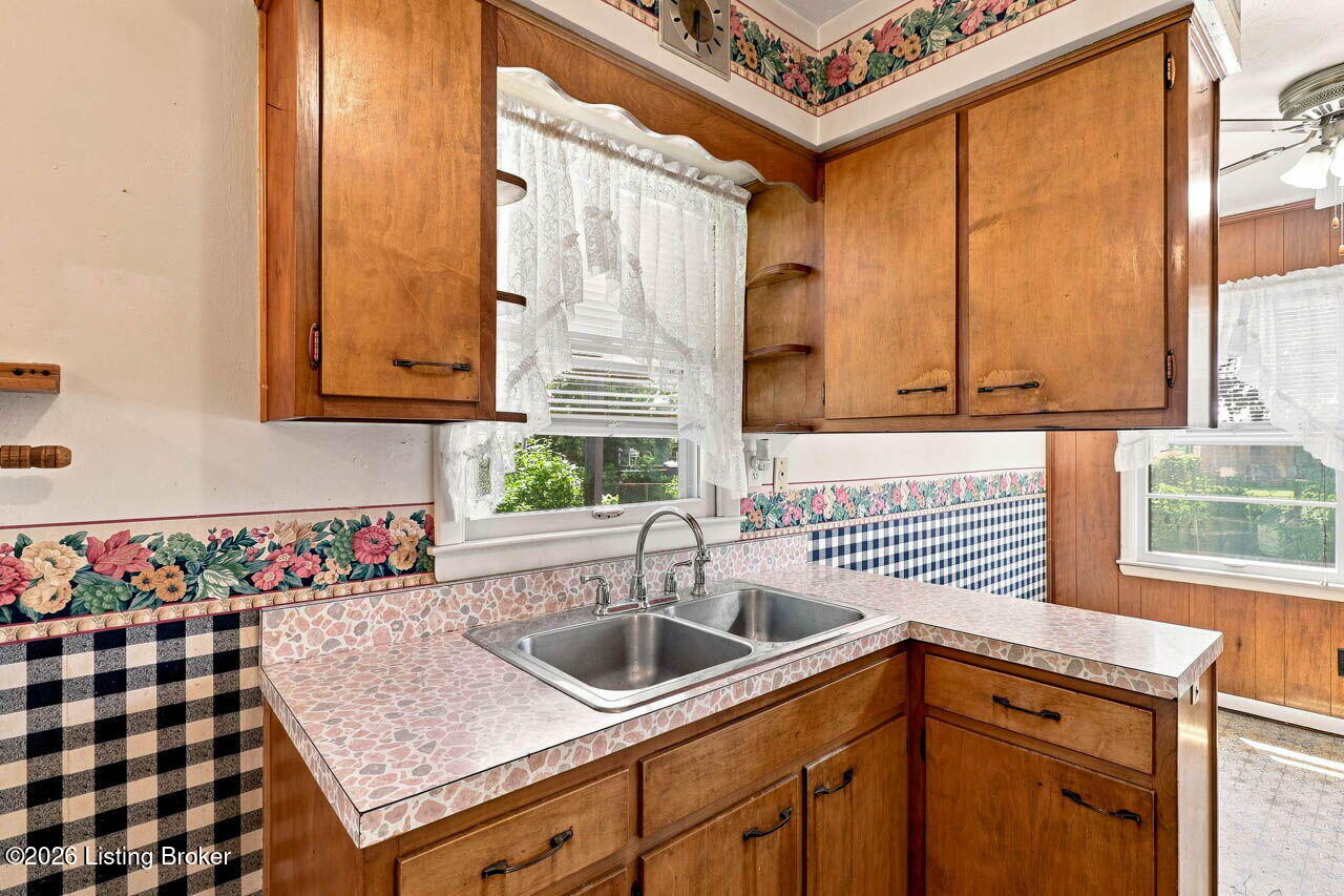 7107 Bowie Ct Property Photo 23
