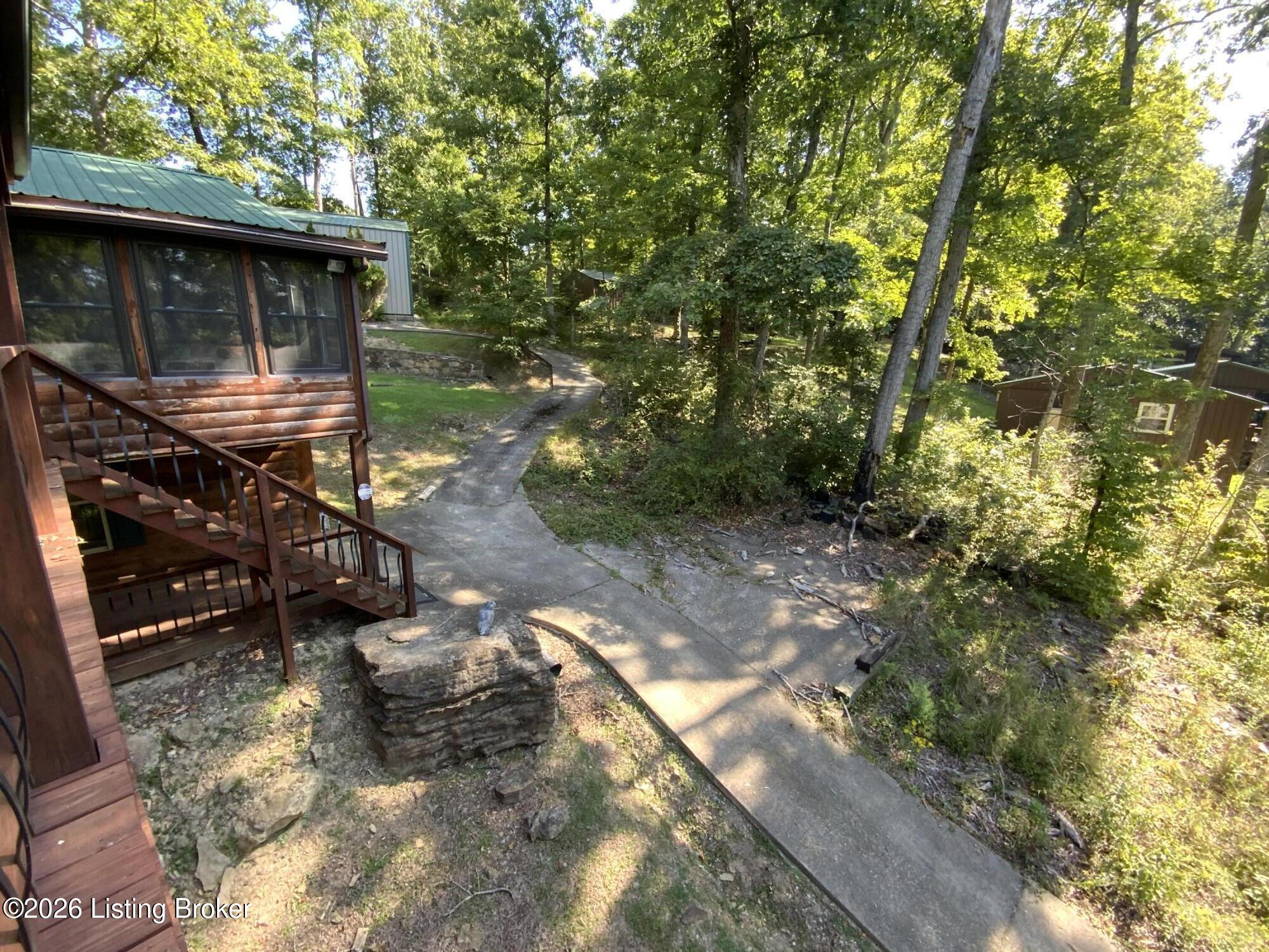 45 Shady Lane Dr Property Photo 8