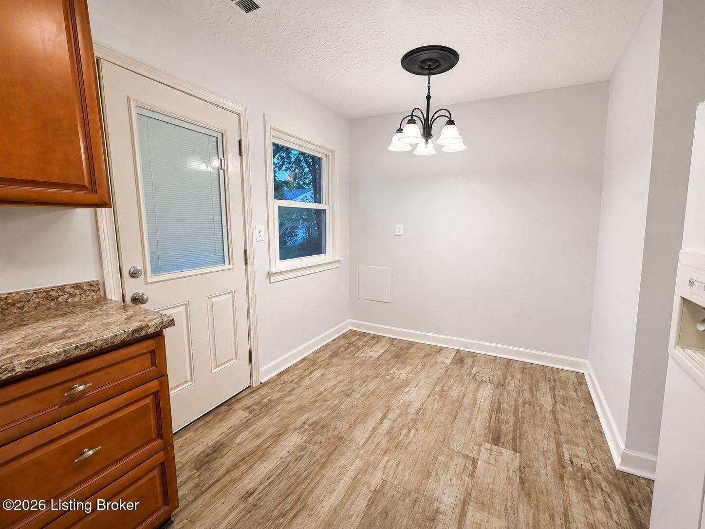 5113 Rural Way Property Photo 4