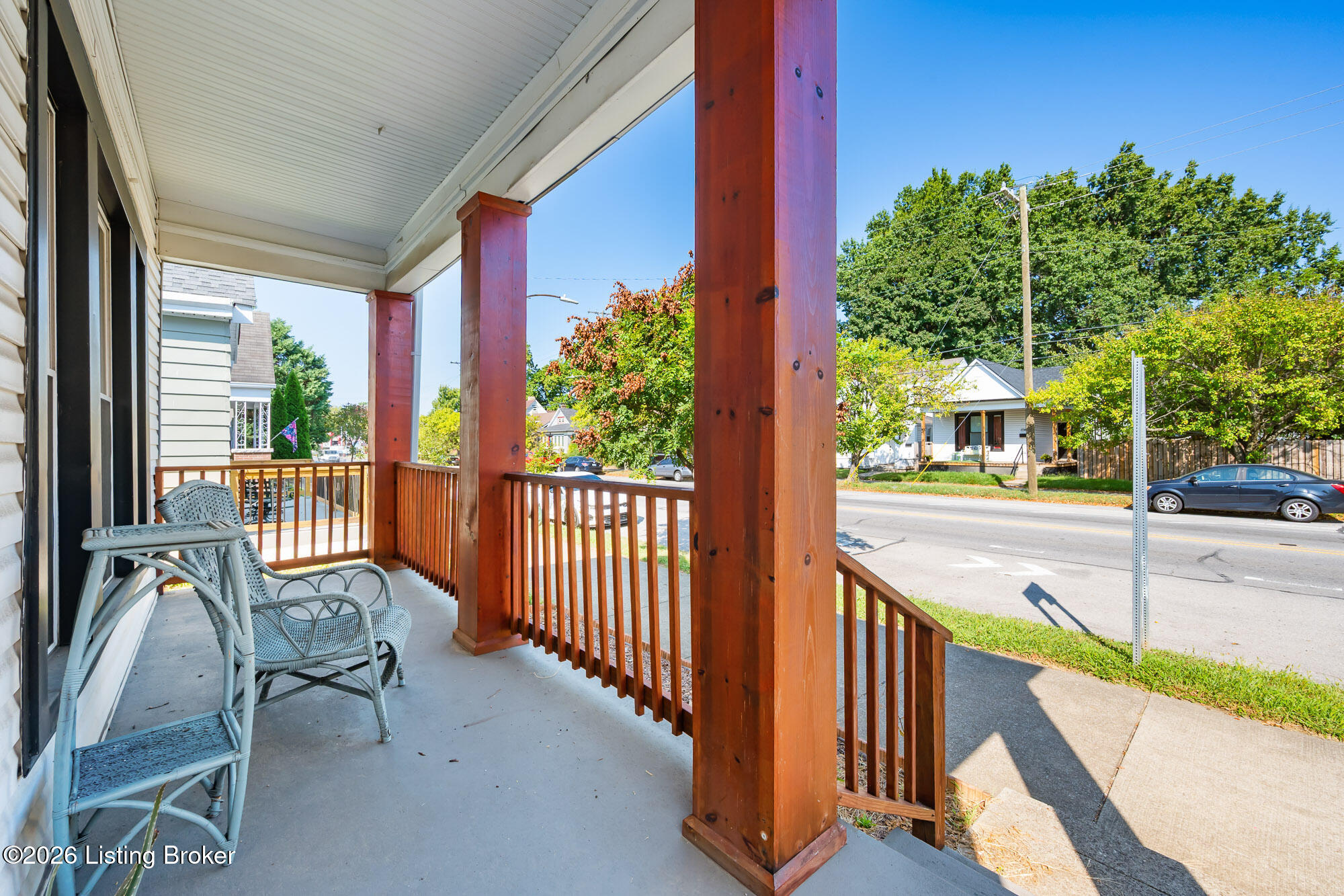 1746 E Spring St Property Photo 4