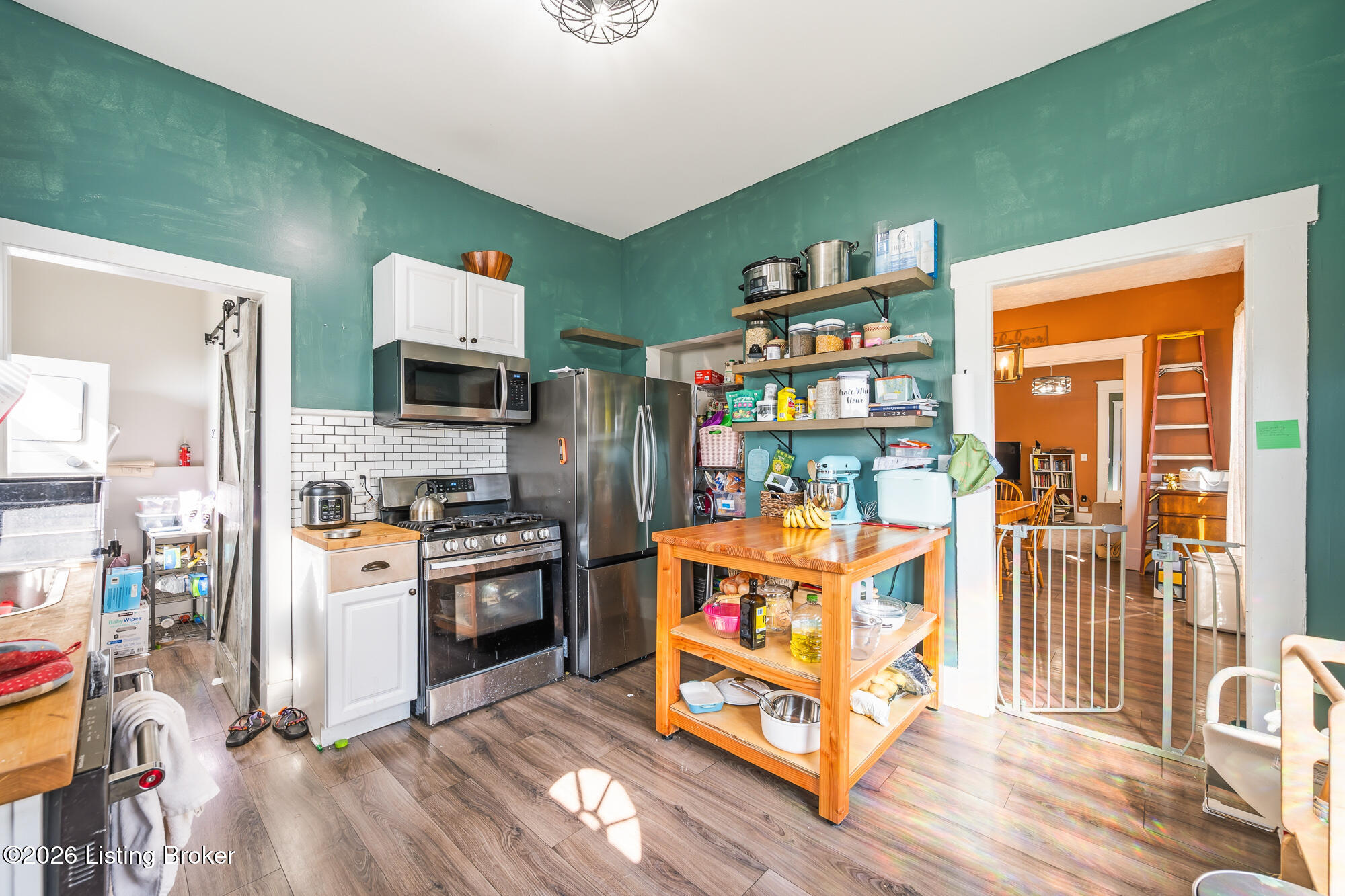 1746 E Spring St Property Photo 16