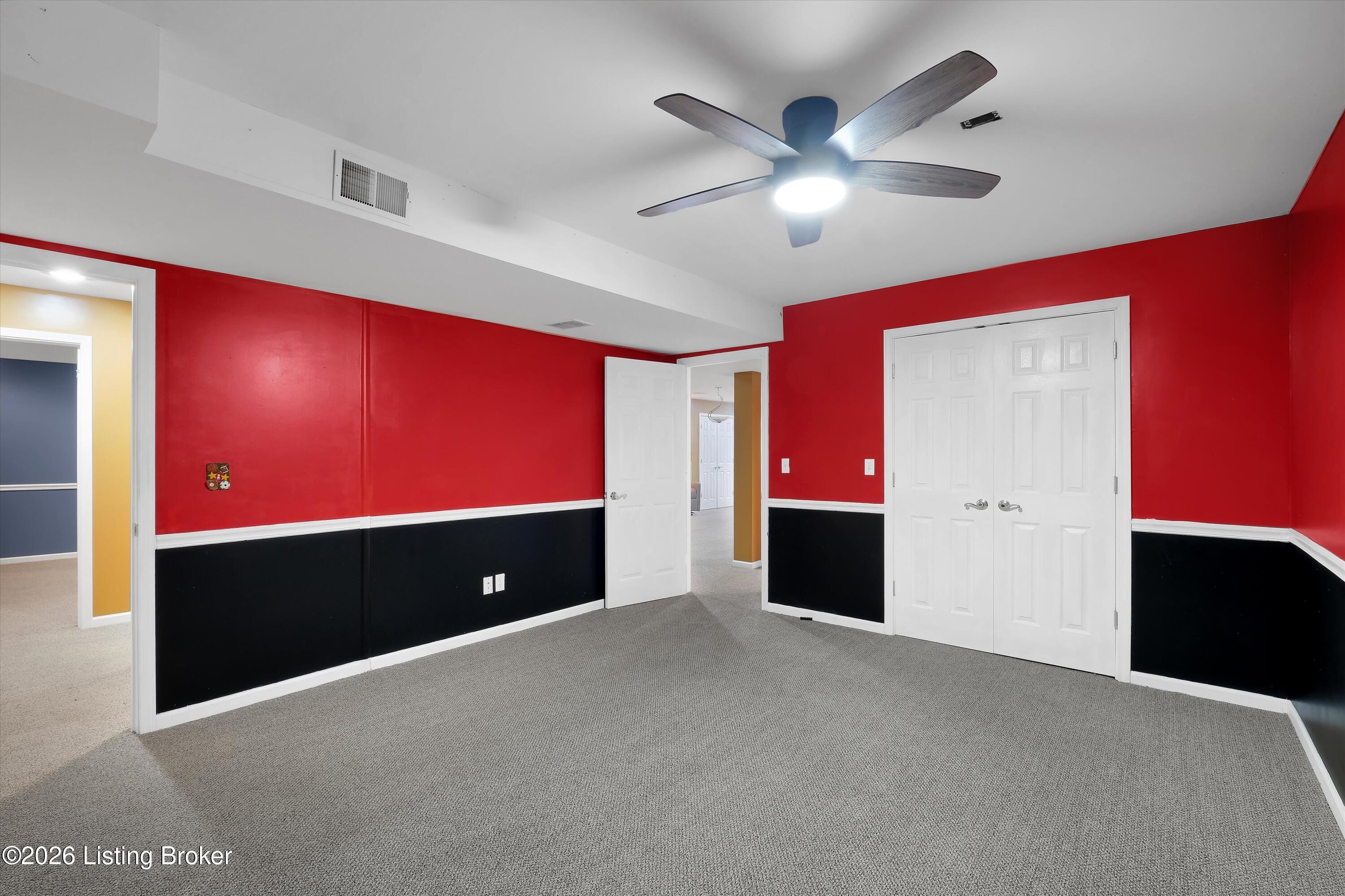 2400 Eastwood Cir Property Photo 37