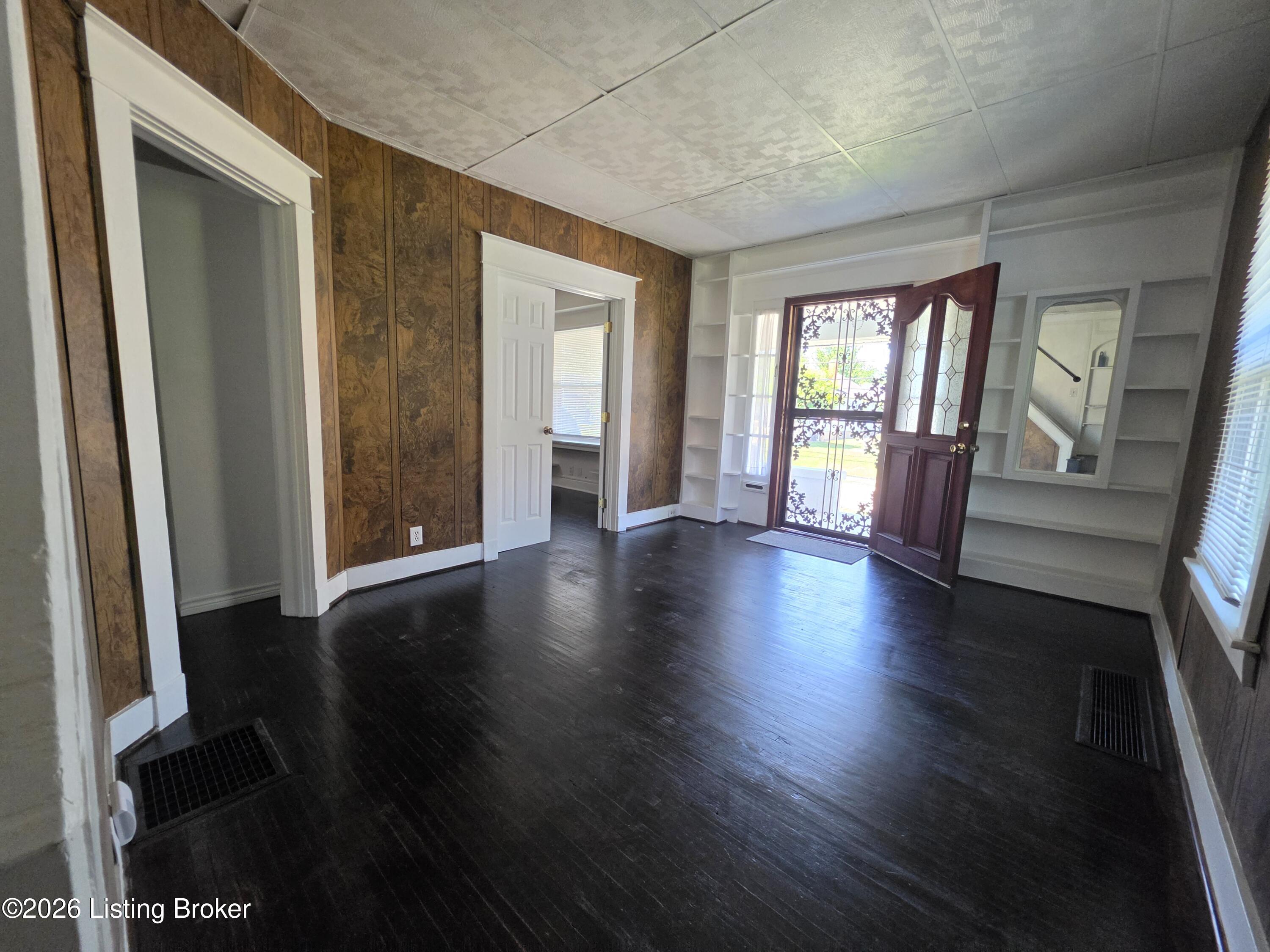 321 S 39th St Property Photo 3