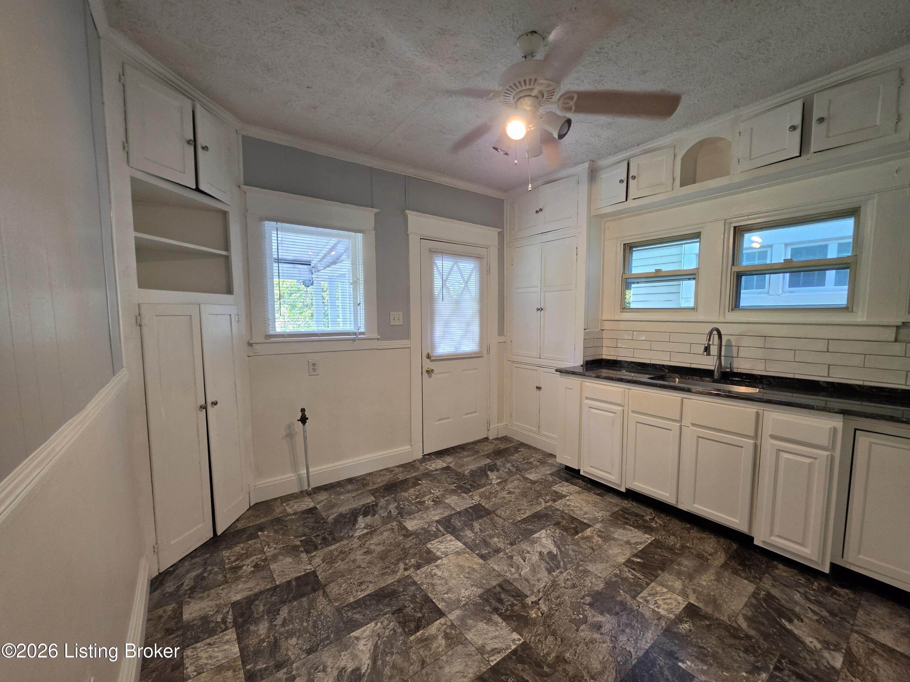 321 S 39th St Property Photo 11