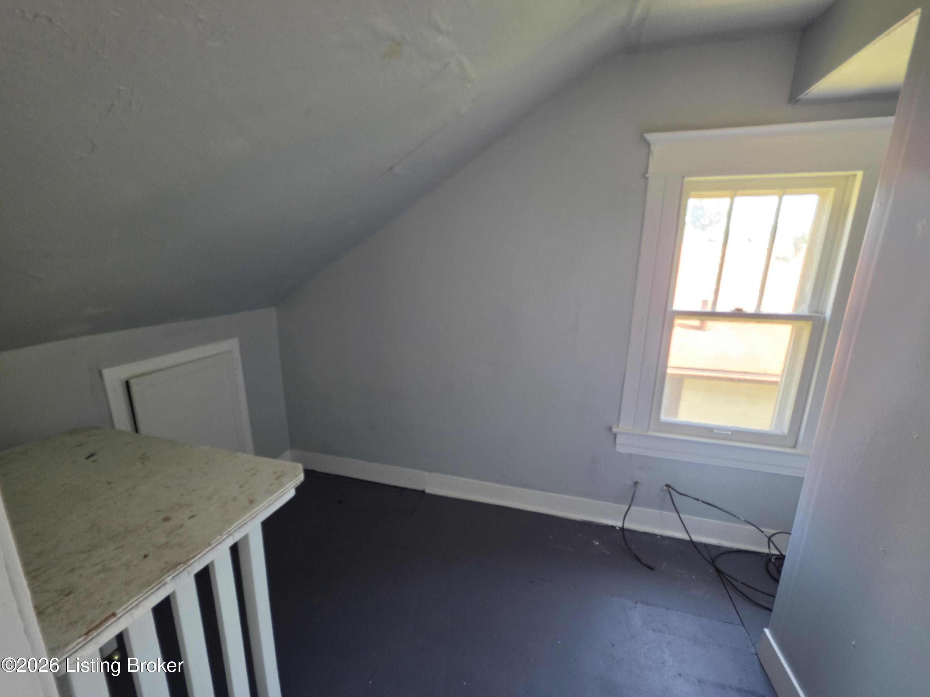 321 S 39th St Property Photo 14