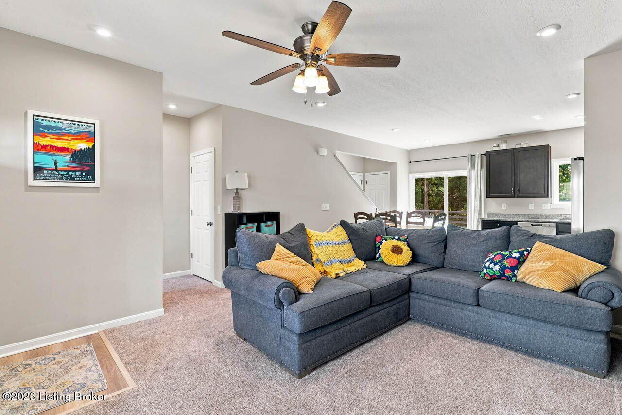 203 Blue Ridge Cir Property Photo 7