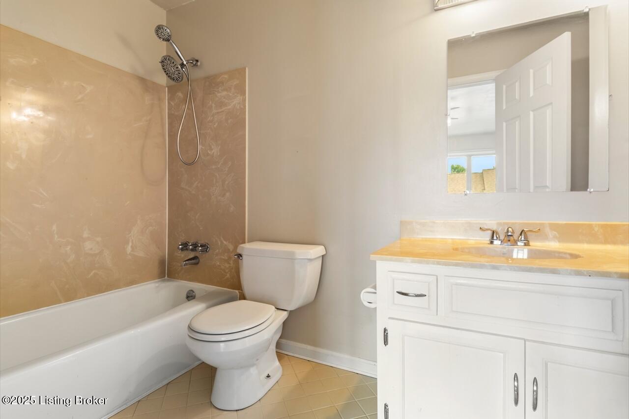4121 Browns Ln B13 Property Photo 20