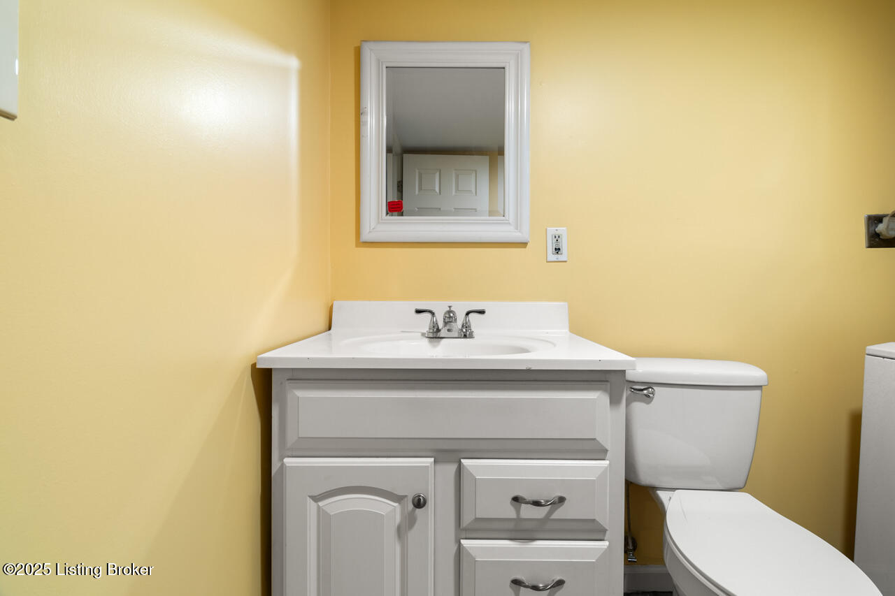 4121 Browns Ln B13 Property Photo 41