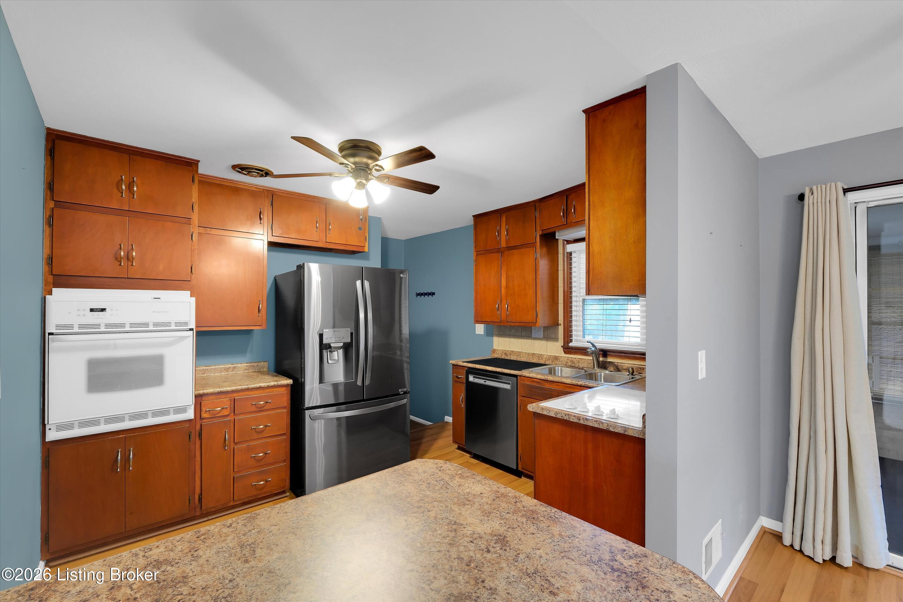 3024 Debera Way Property Photo 11