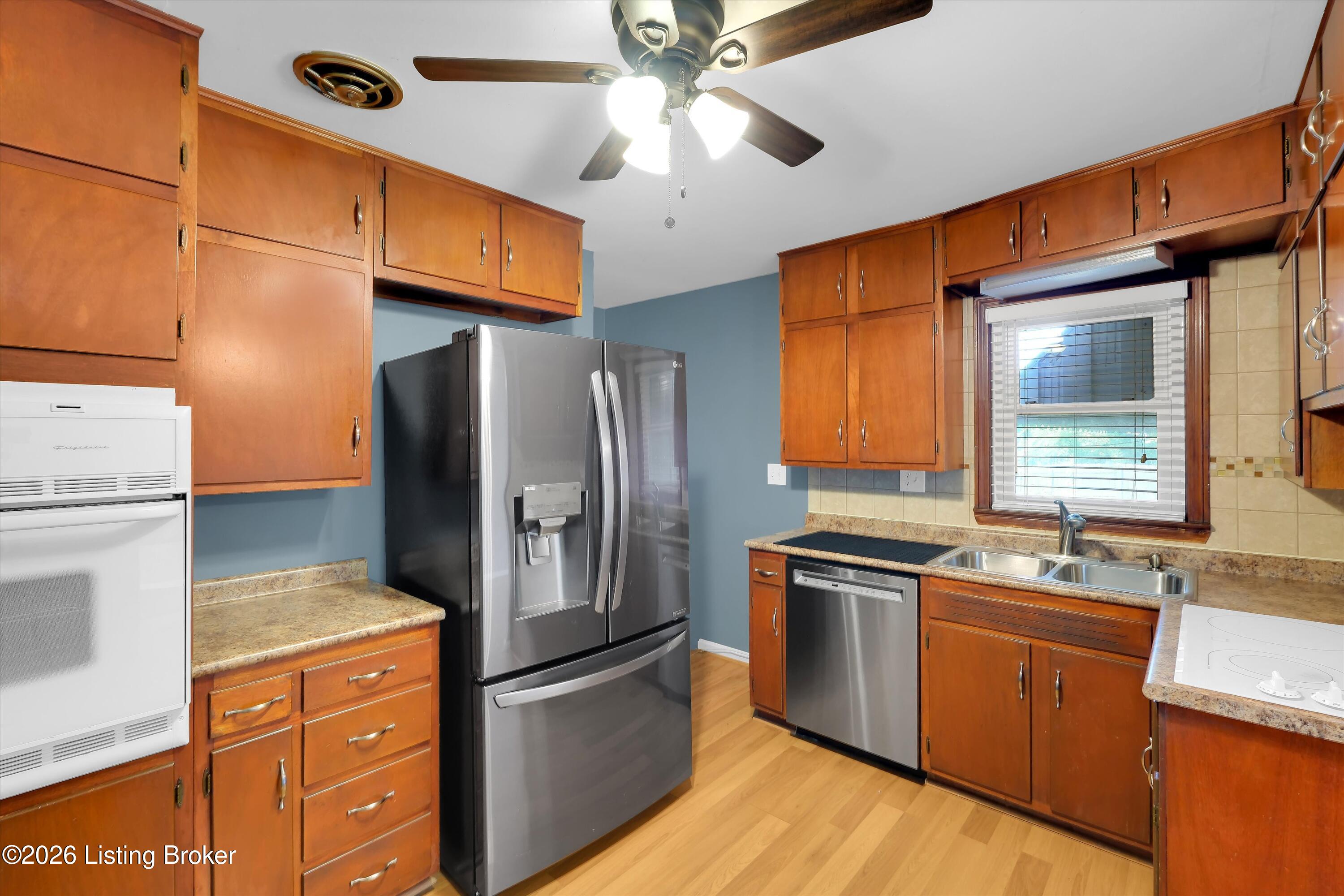 3024 Debera Way Property Photo 12