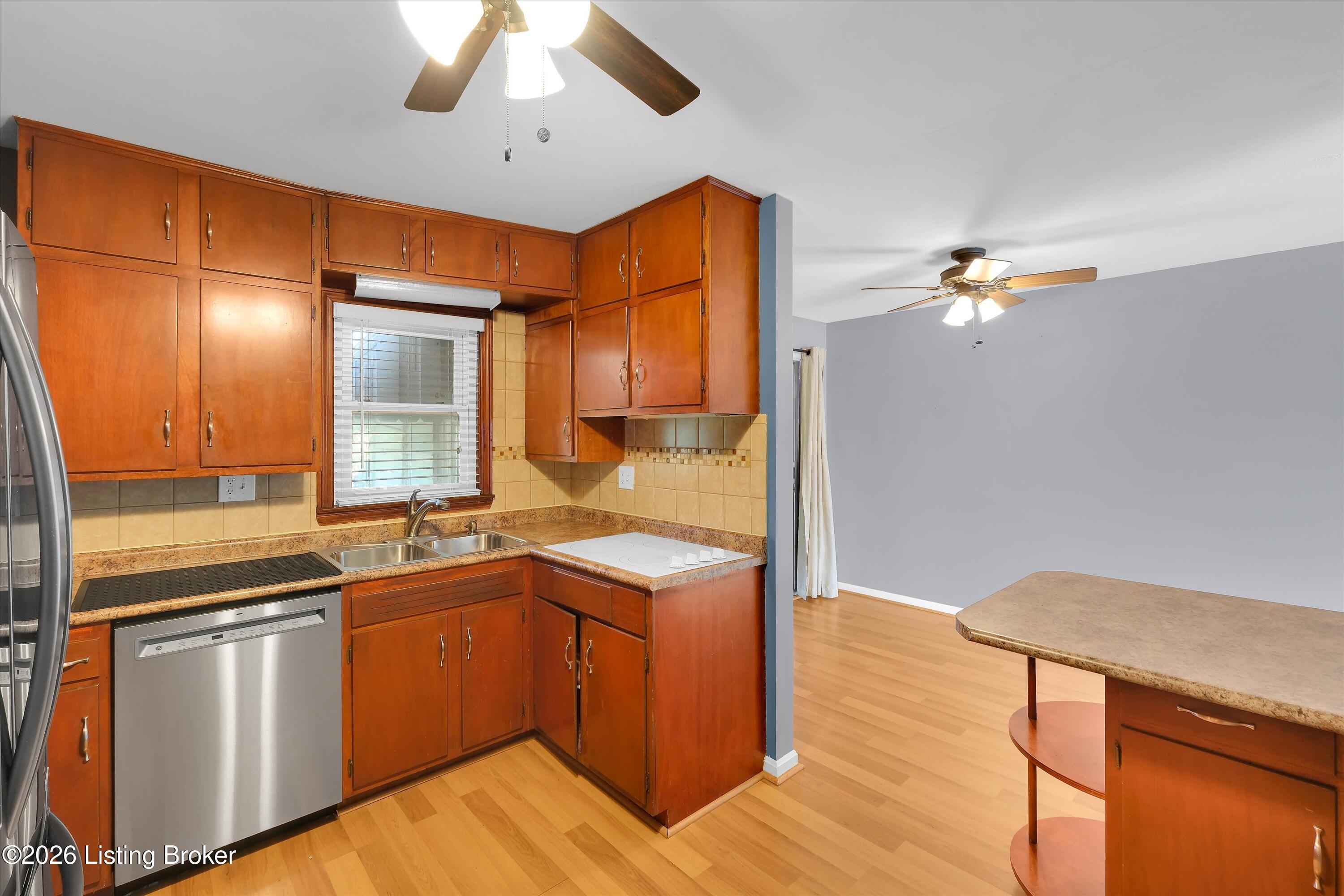 3024 Debera Way Property Photo 13