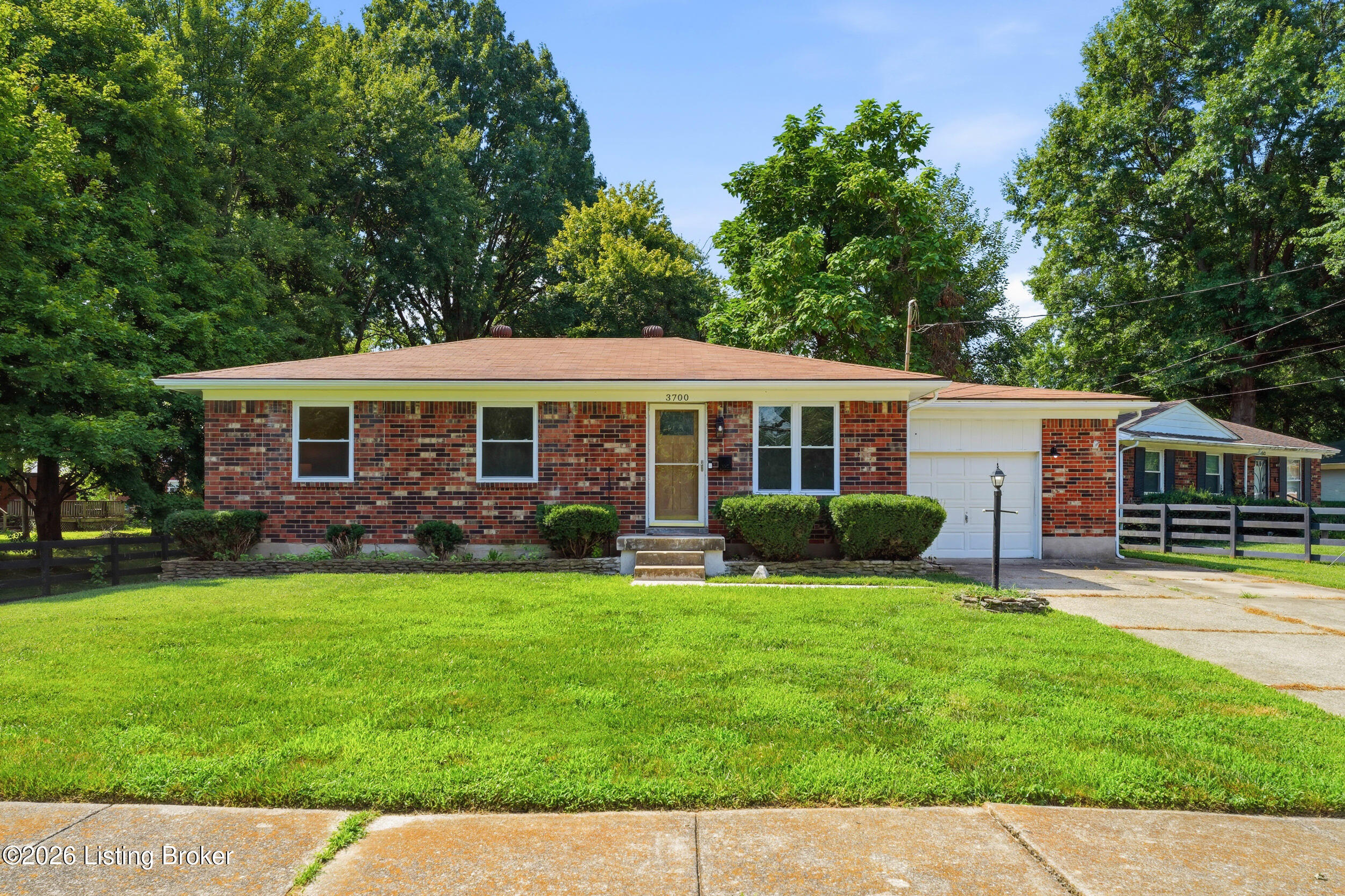 3700 Templewood Dr Property Photo 1
