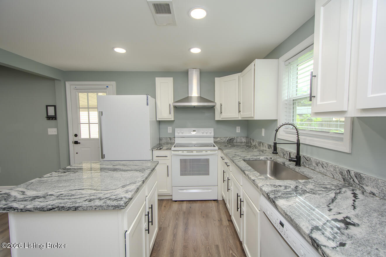 107 Ada Ave Property Photo 11