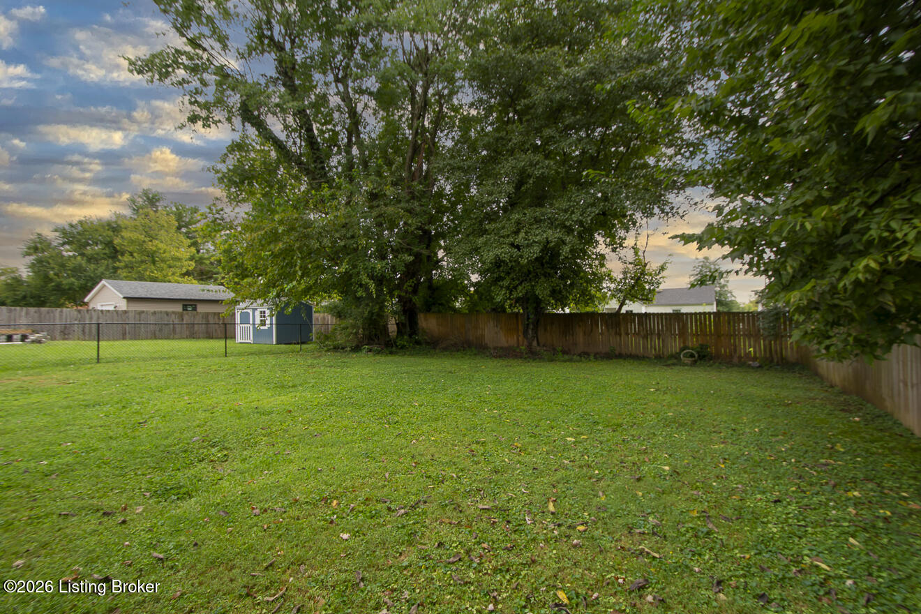107 Ada Ave Property Photo 28