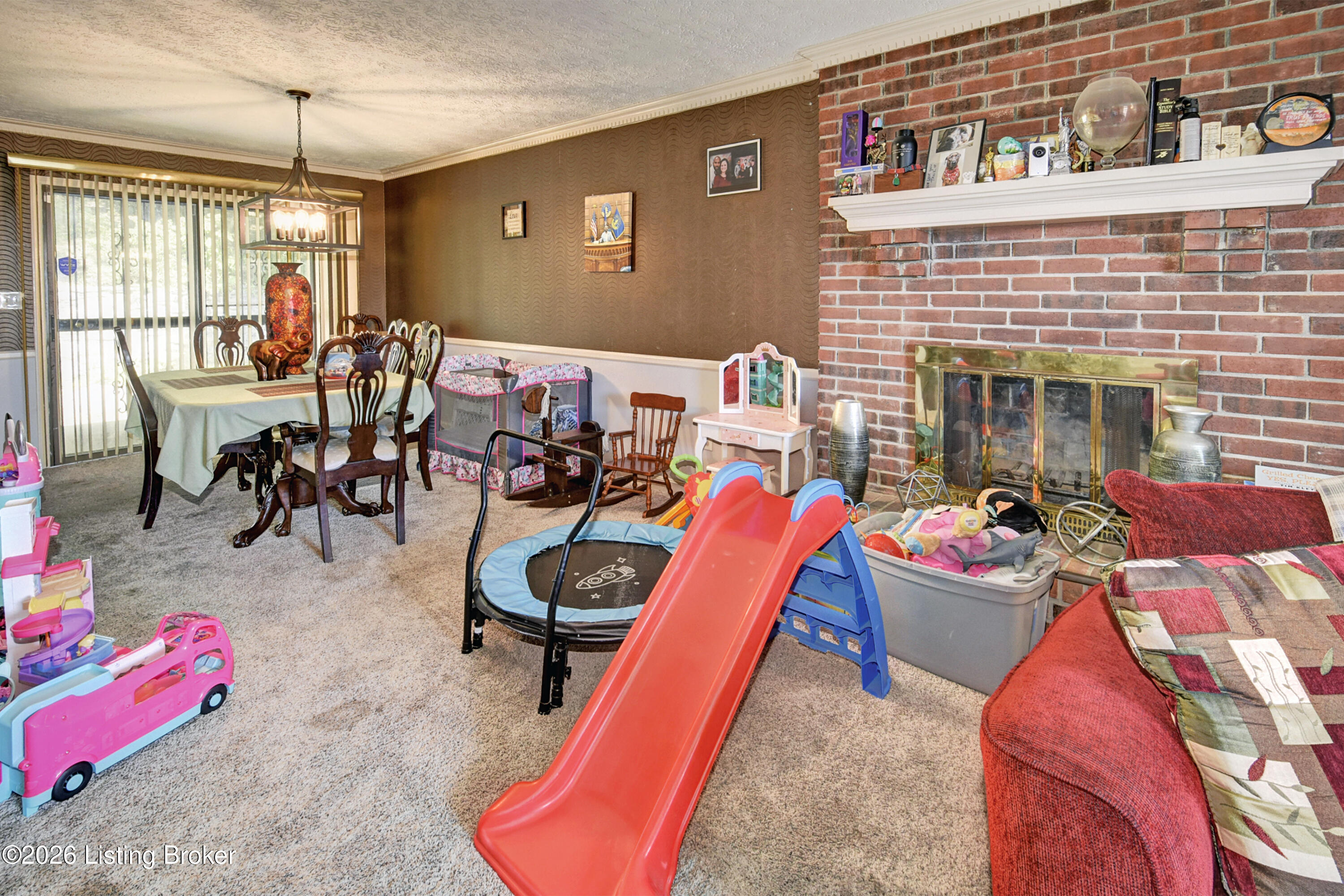 5702 Deep Forest Ct Property Photo 4