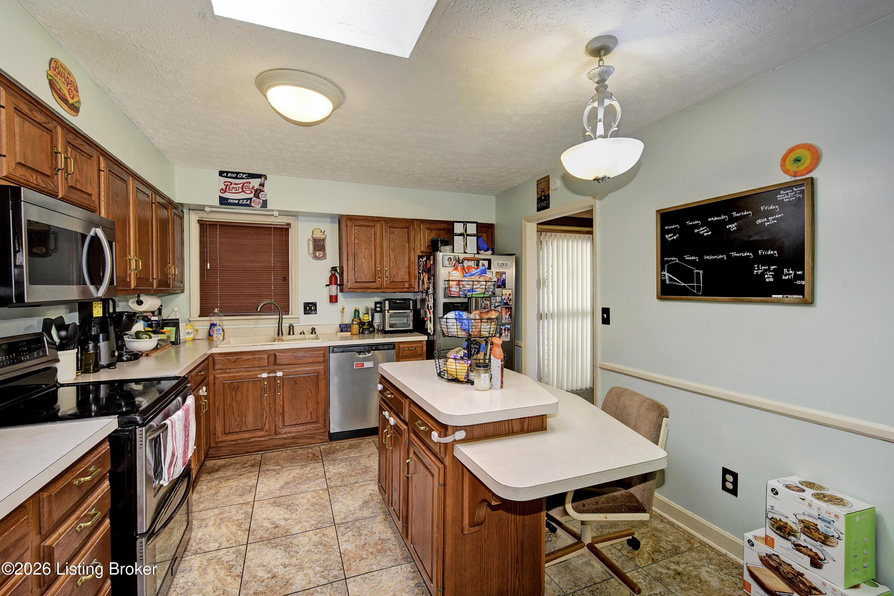 5702 Deep Forest Ct Property Photo 8