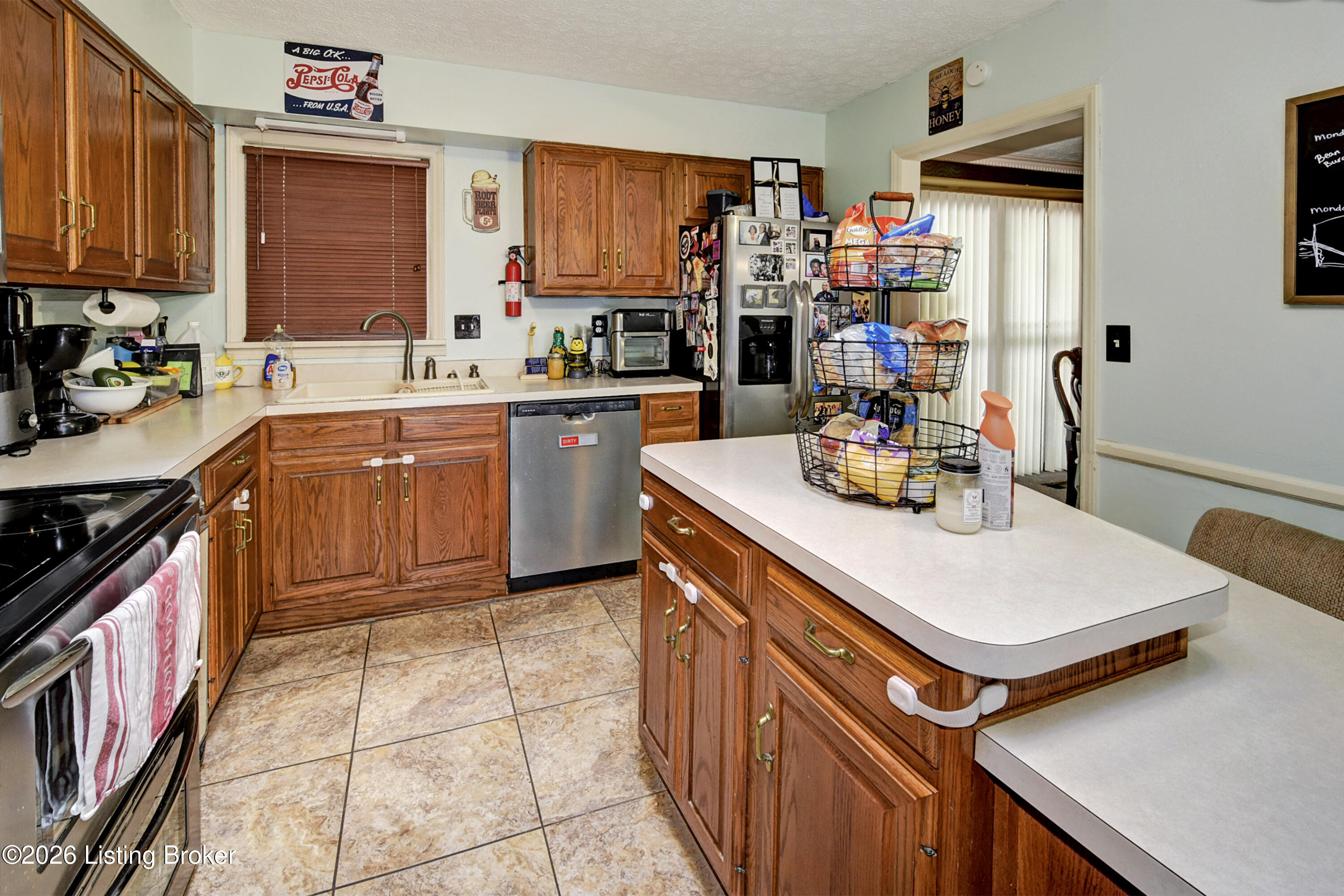 5702 Deep Forest Ct Property Photo 10