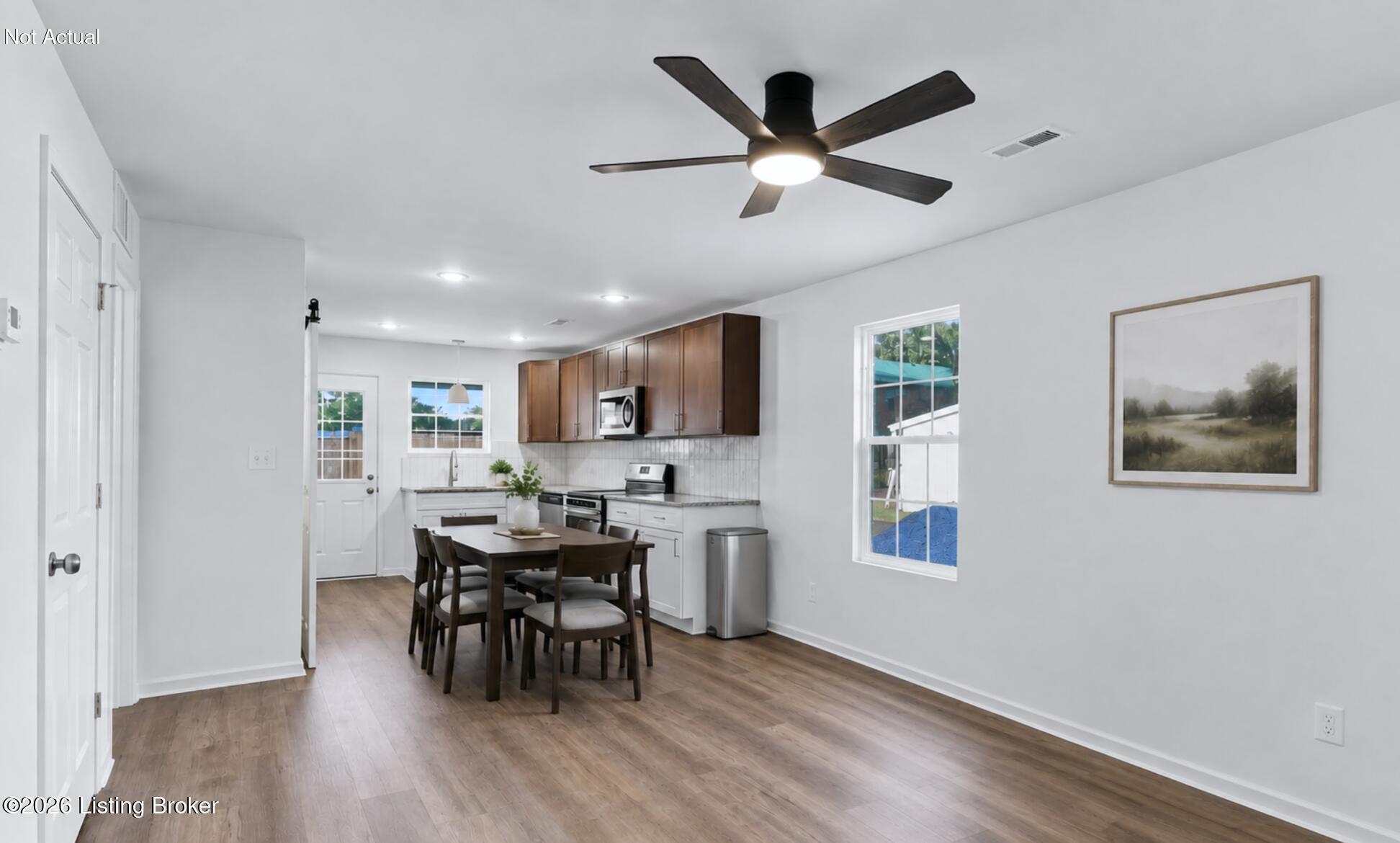 2205 Parkwood Rd Property Photo 8