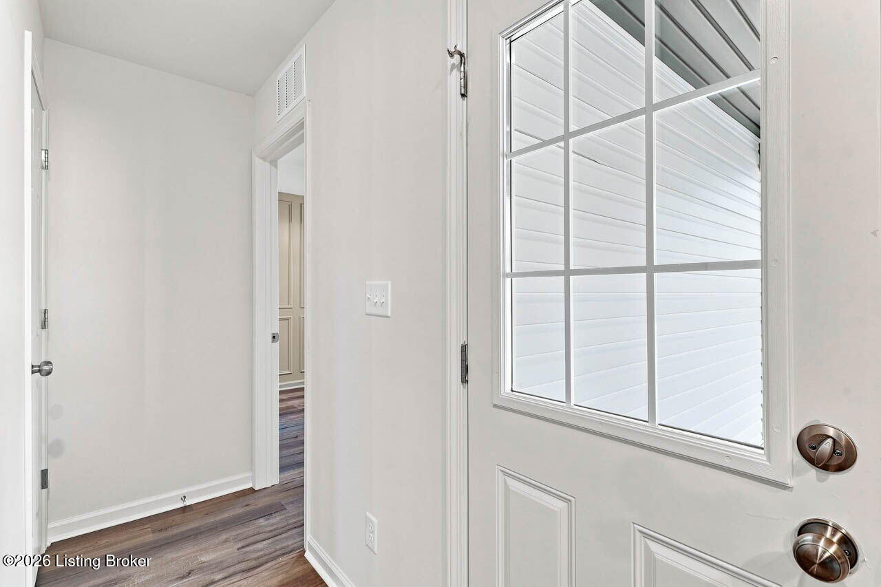 2205 Parkwood Rd Property Photo 19