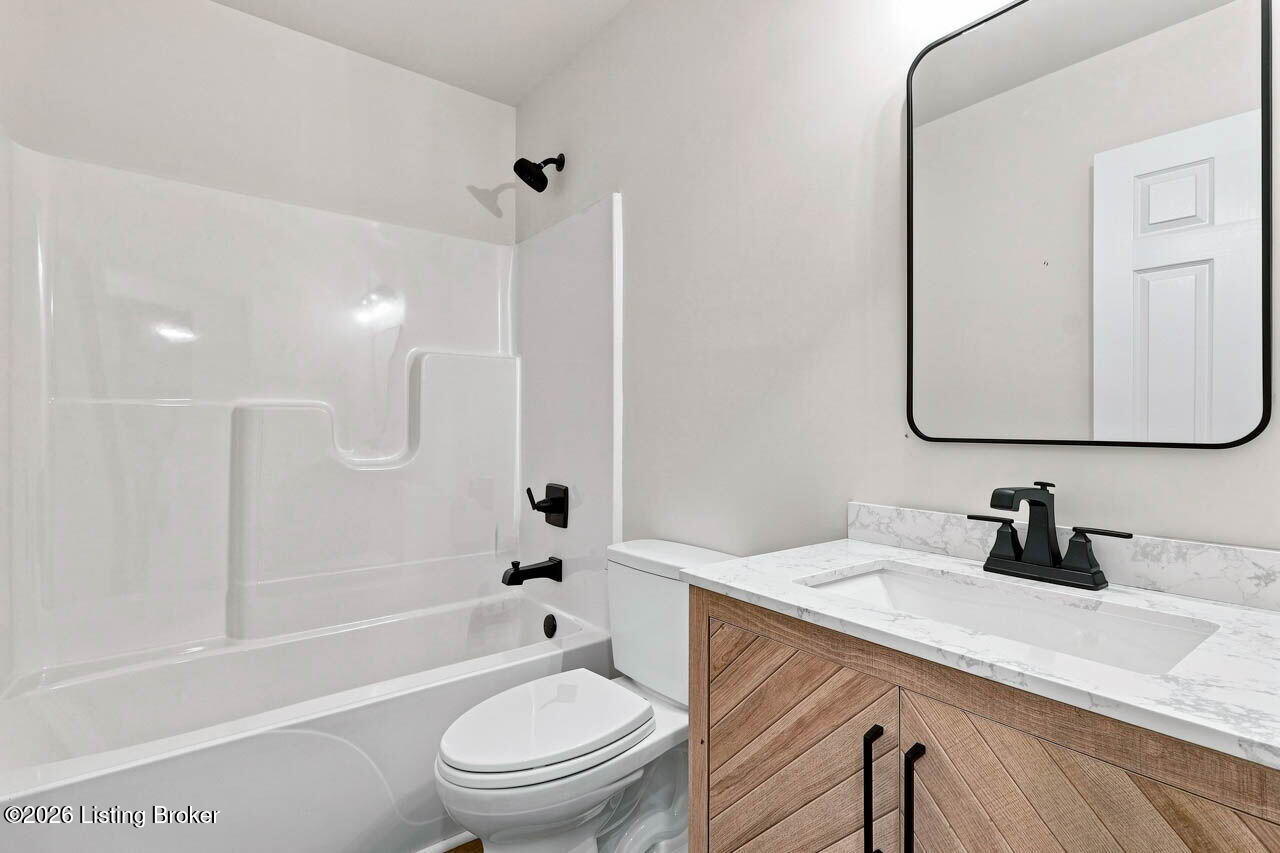 2205 Parkwood Rd Property Photo 28