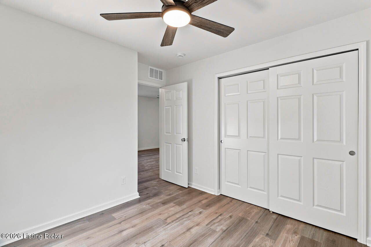 2205 Parkwood Rd Property Photo 30
