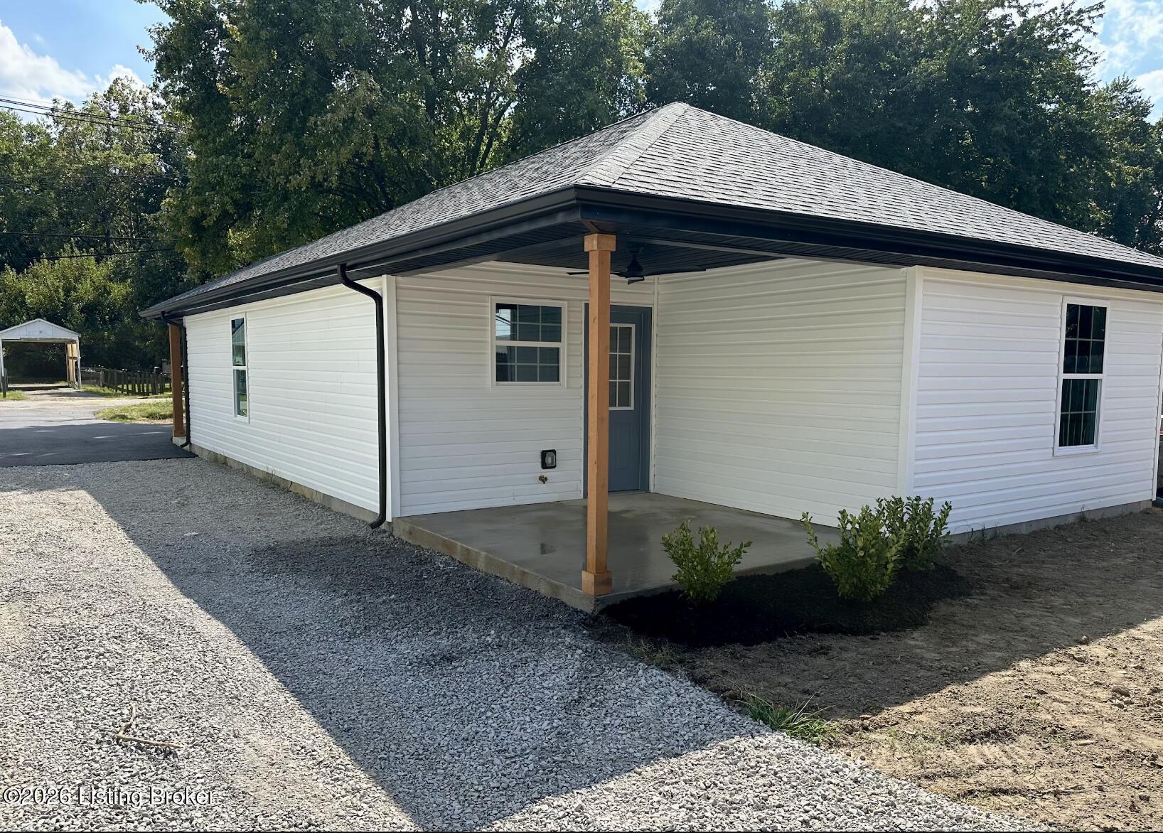 2205 Parkwood Rd Property Photo 36