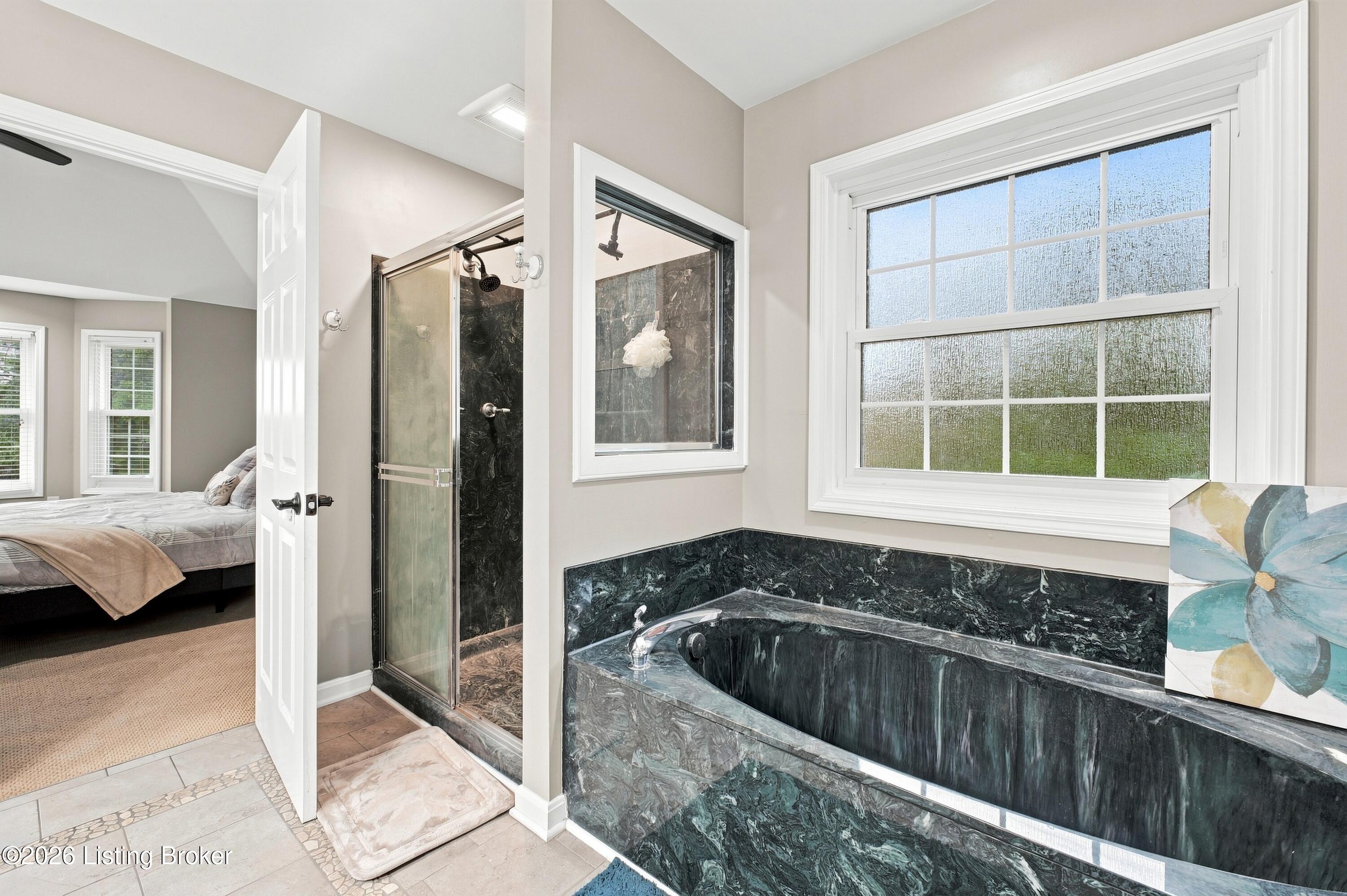 8606 Glenhope Dr Property Photo 39