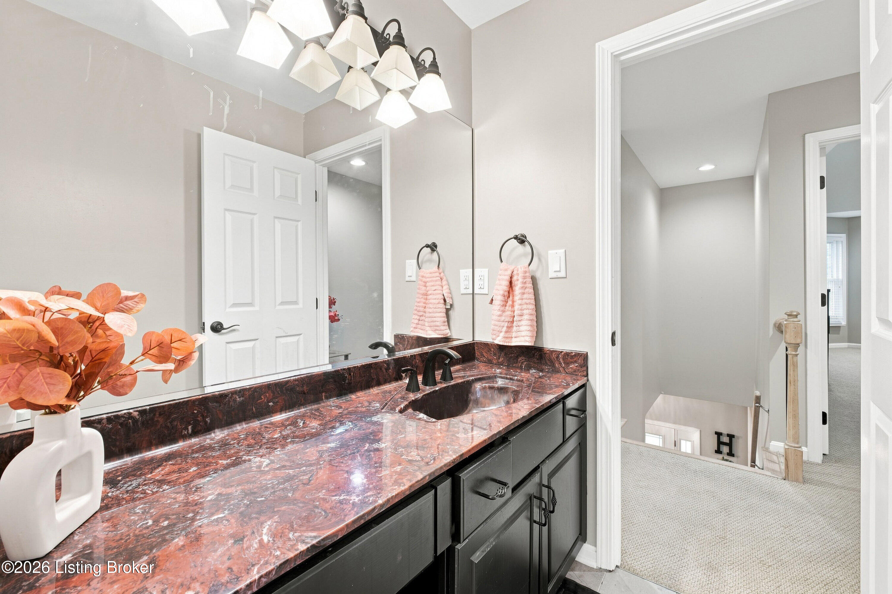 8606 Glenhope Dr Property Photo 48