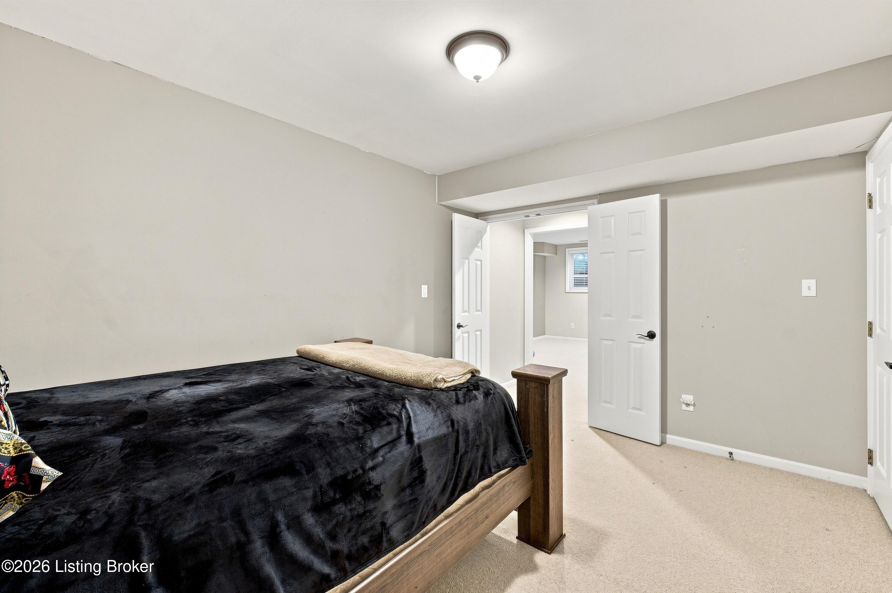 8606 Glenhope Dr Property Photo 54
