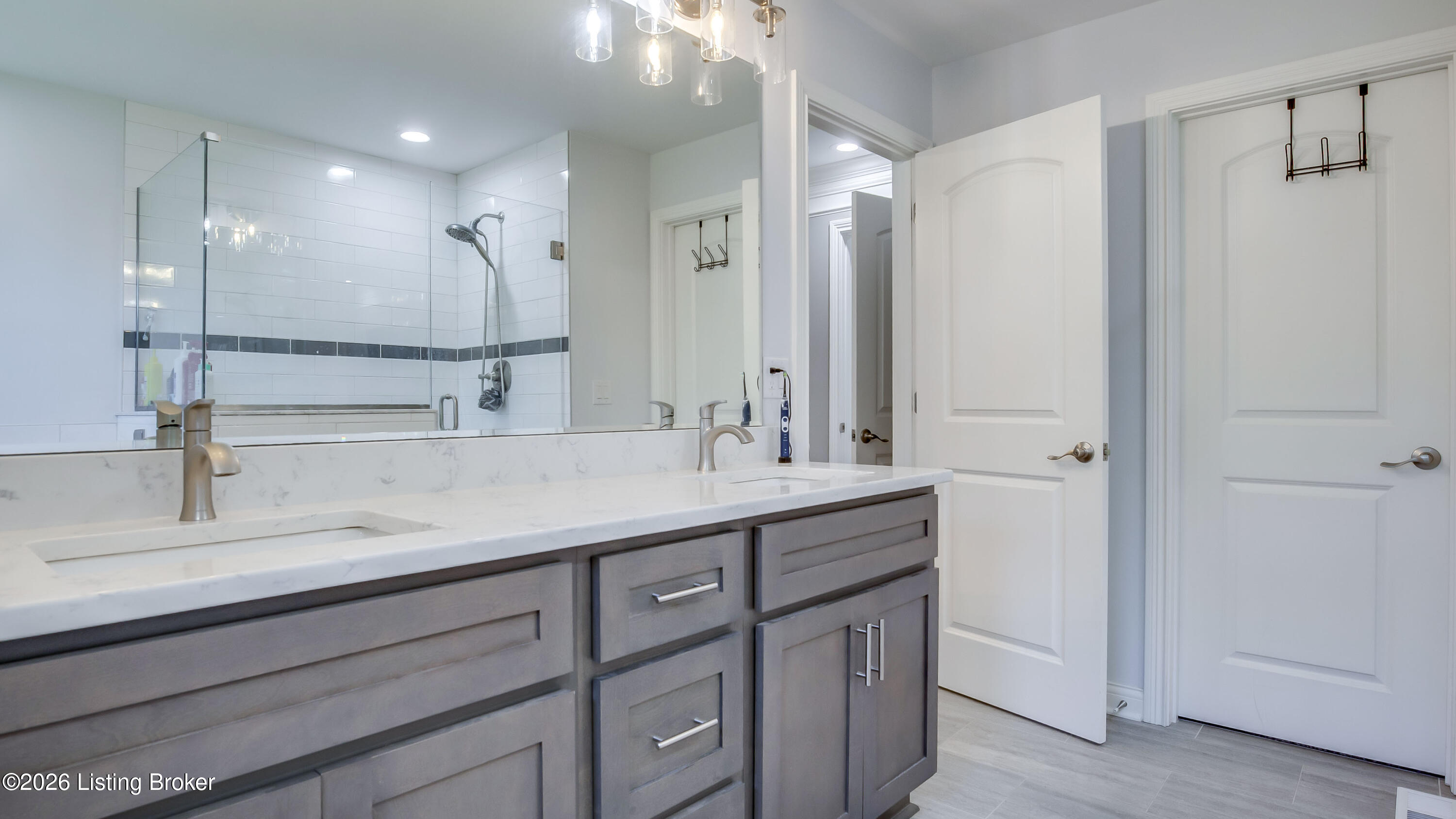 361 Williamsburg Dr Property Photo 34