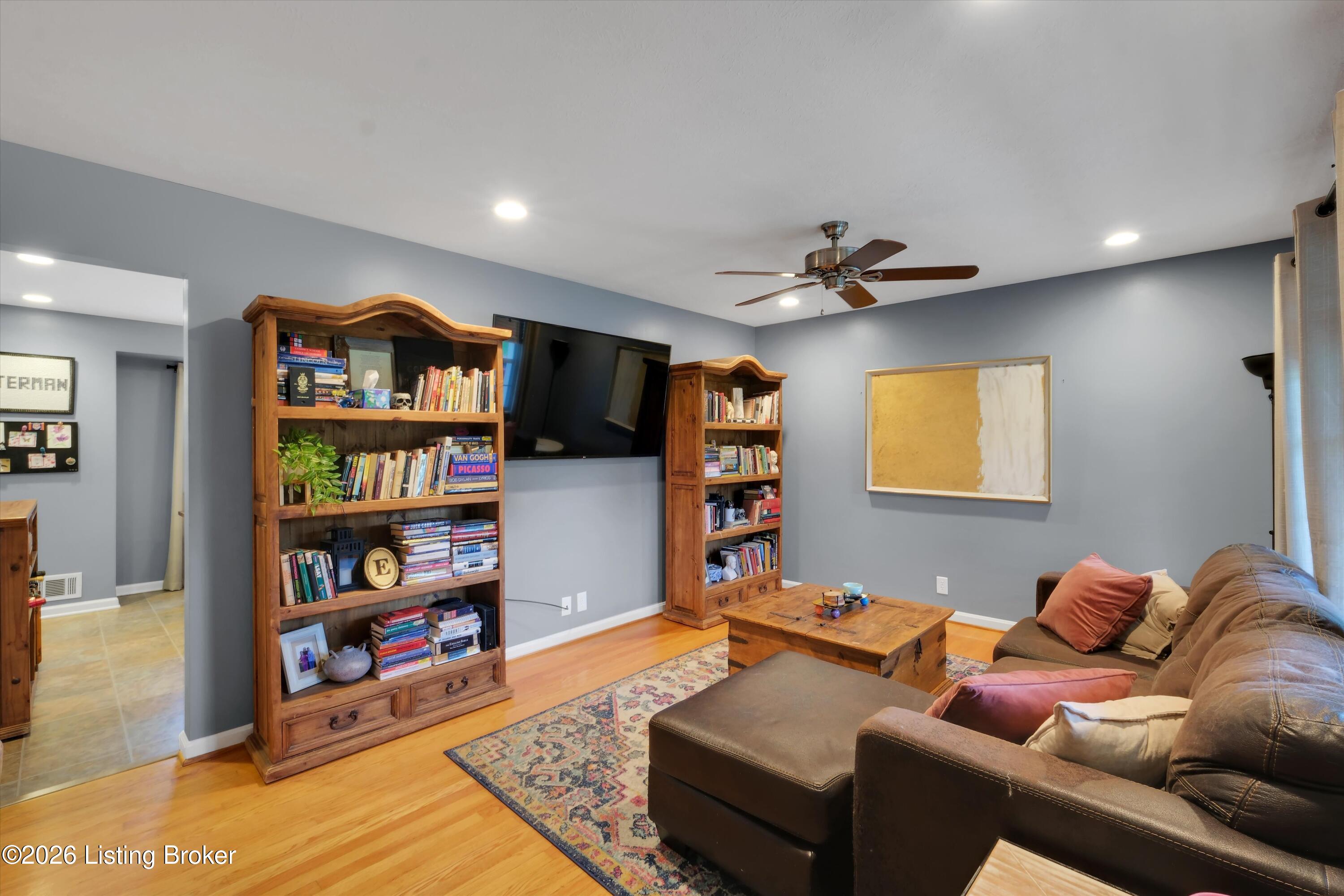 8107 Jasmine Ln Property Photo 10