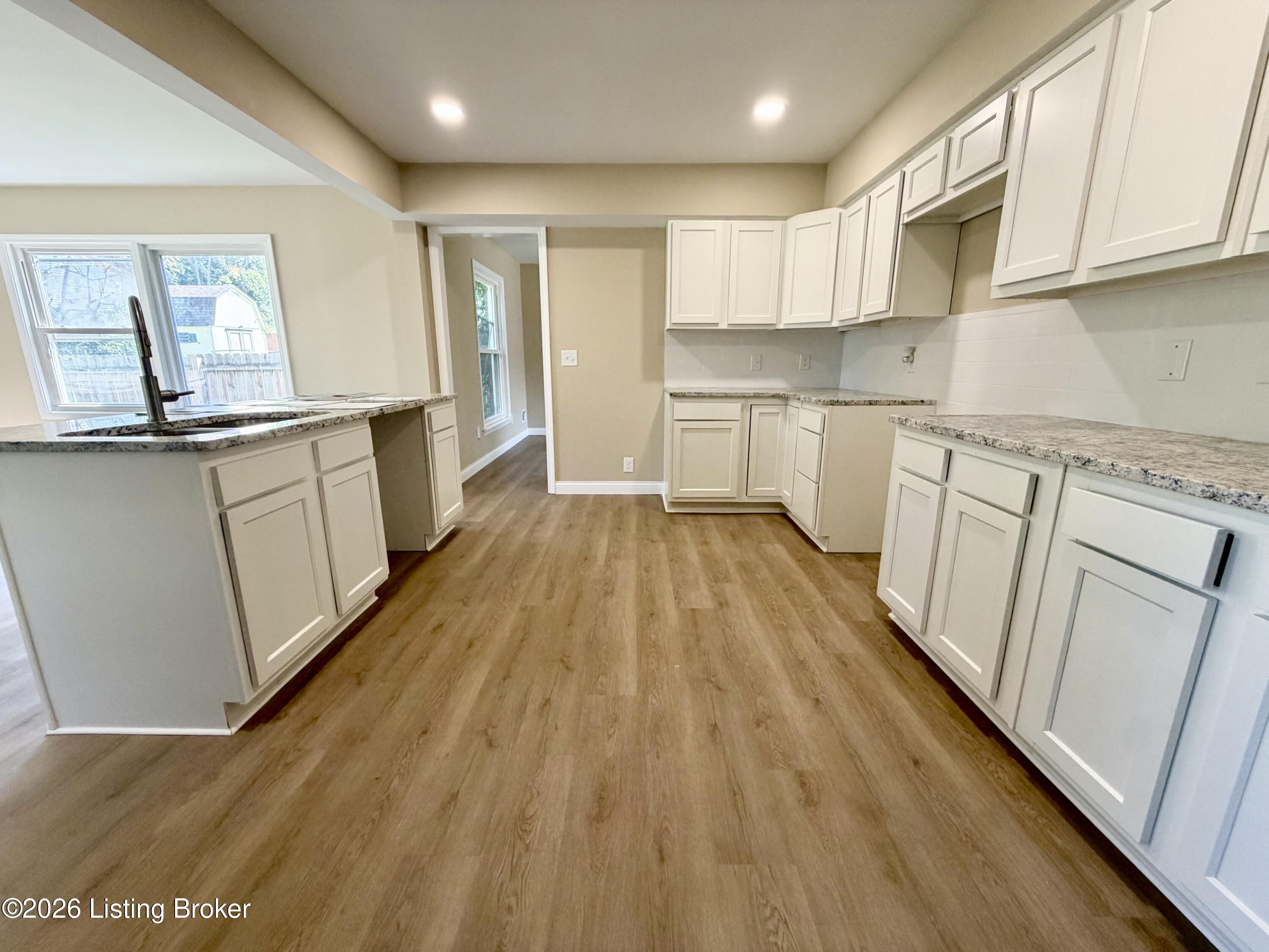8201 Huntsman Trl Property Photo 4
