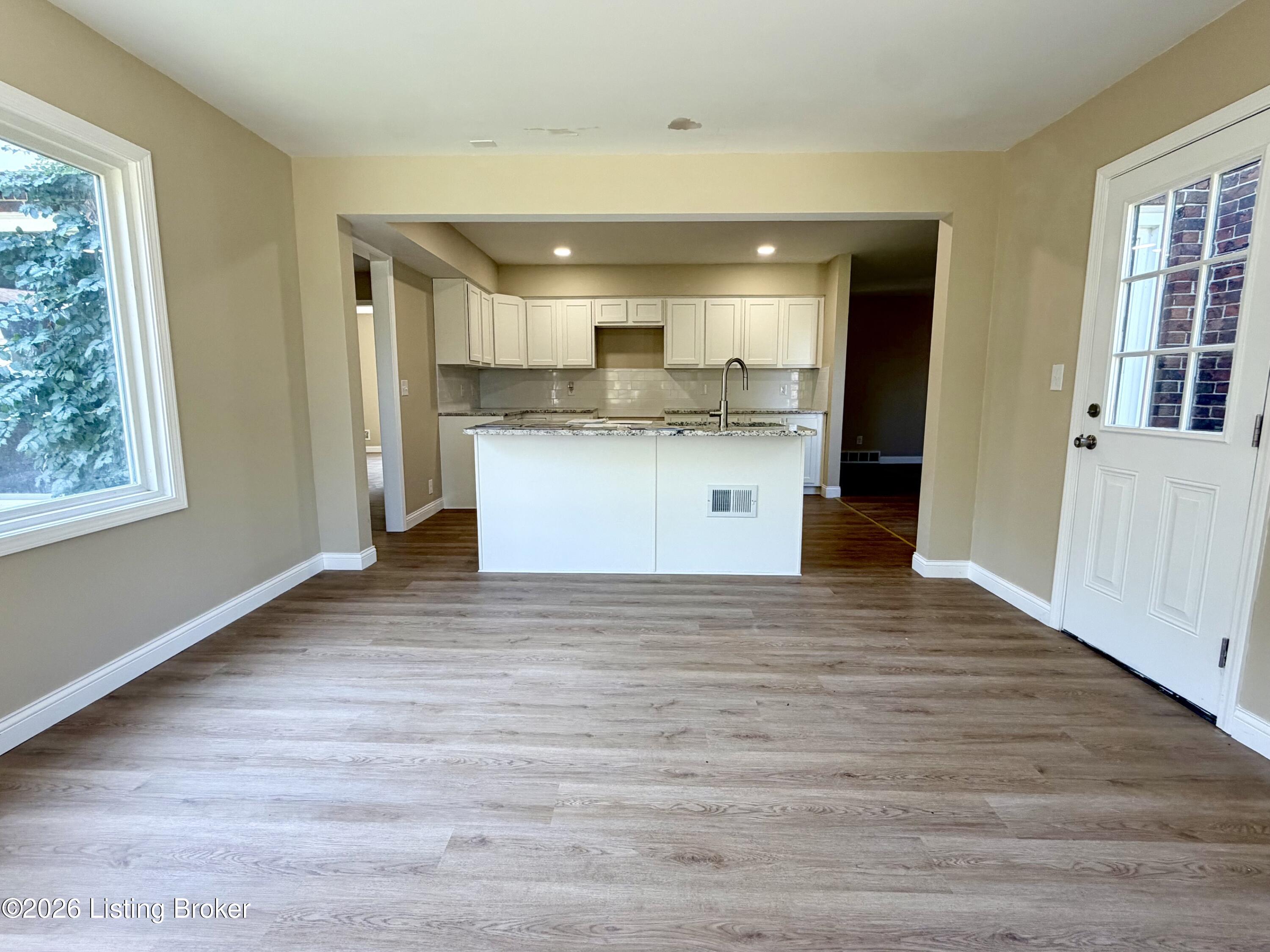 8201 Huntsman Trl Property Photo 5
