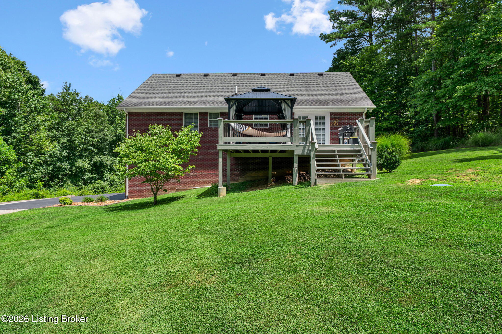 61 Mohegan Mound Property Photo 4