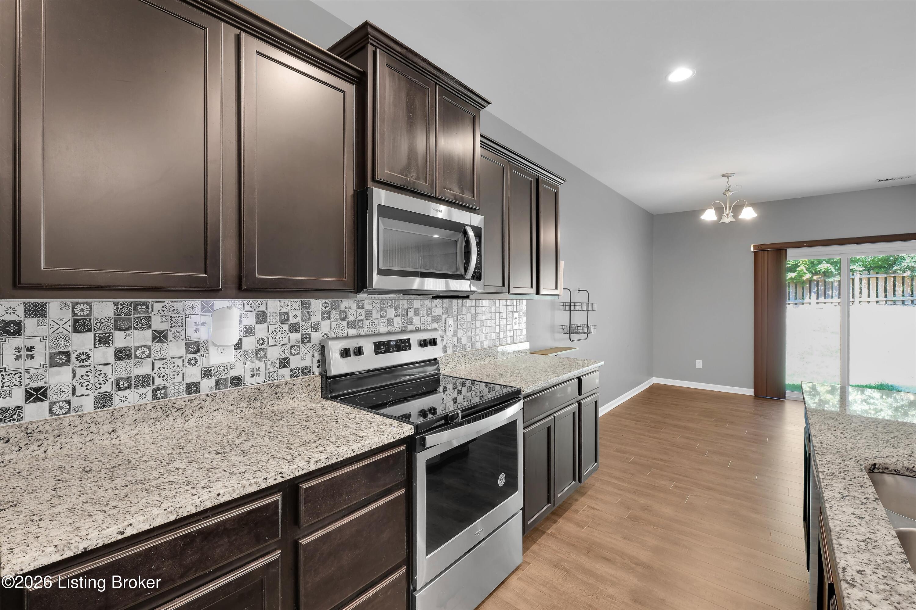 6911 Penn Creek Ct Property Photo 12