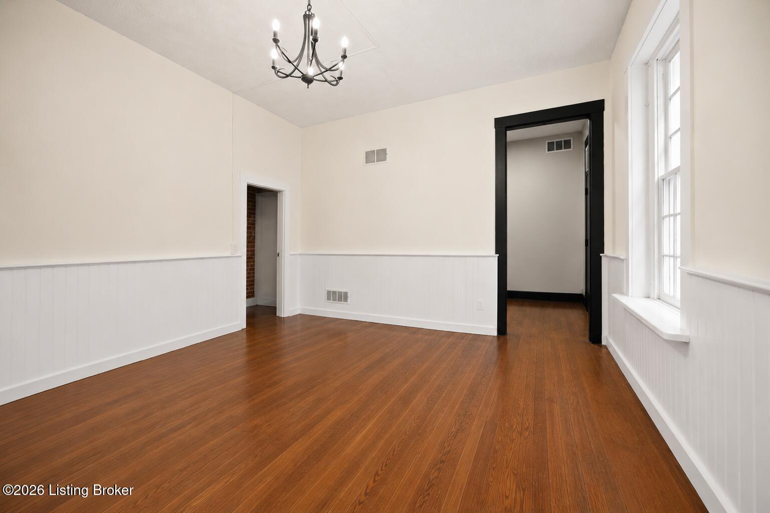 914 E Muhammad Ali Blvd Property Photo 11