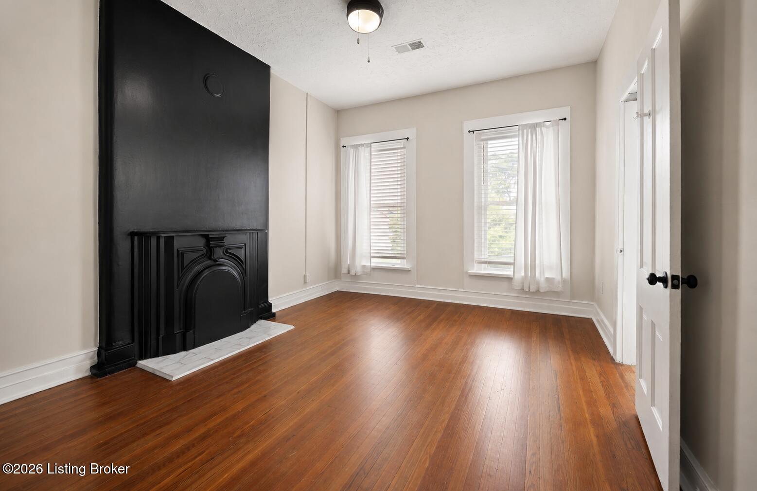 914 E Muhammad Ali Blvd Property Photo 19