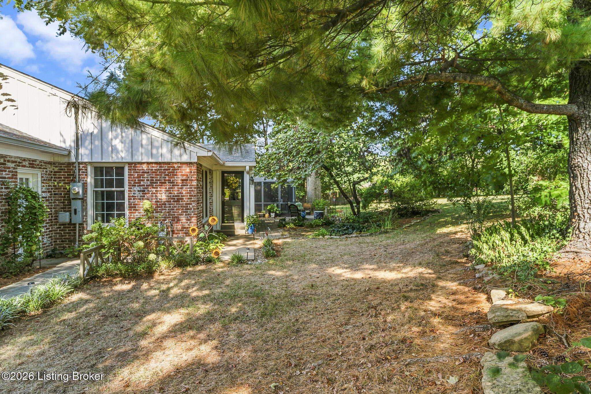 3301 Springcrest Dr Property Photo 11