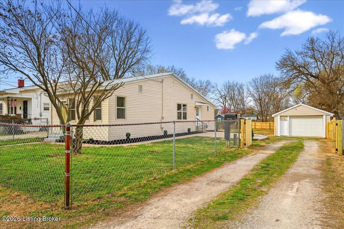 4218 Sherman Ave Property Photo 4