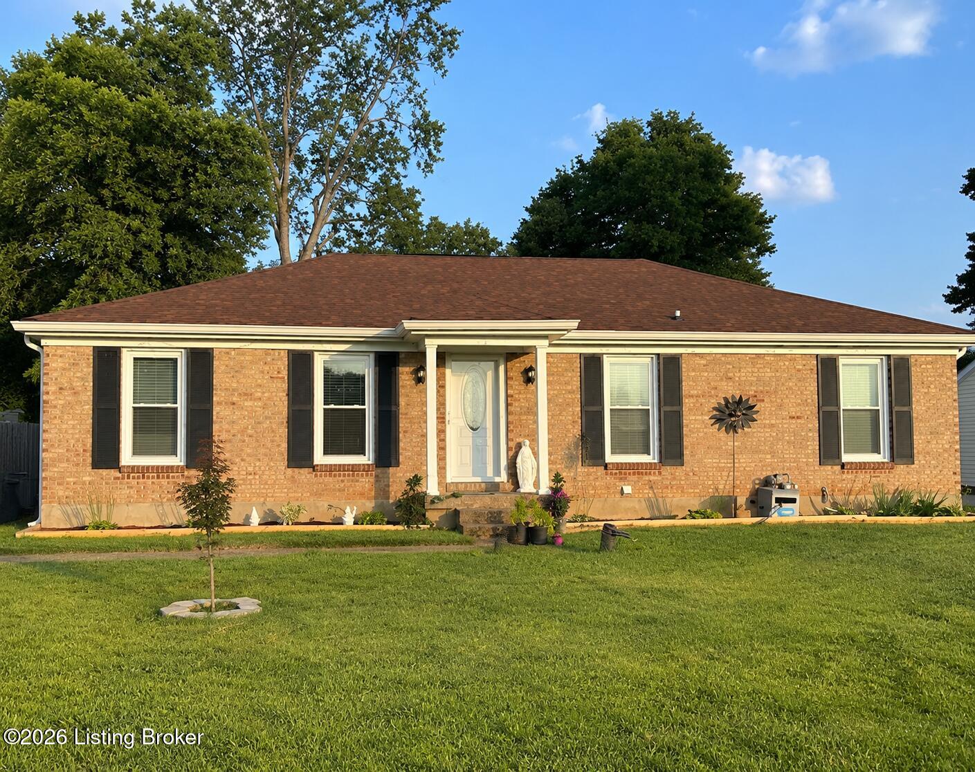 8902 Wooded Glen Rd