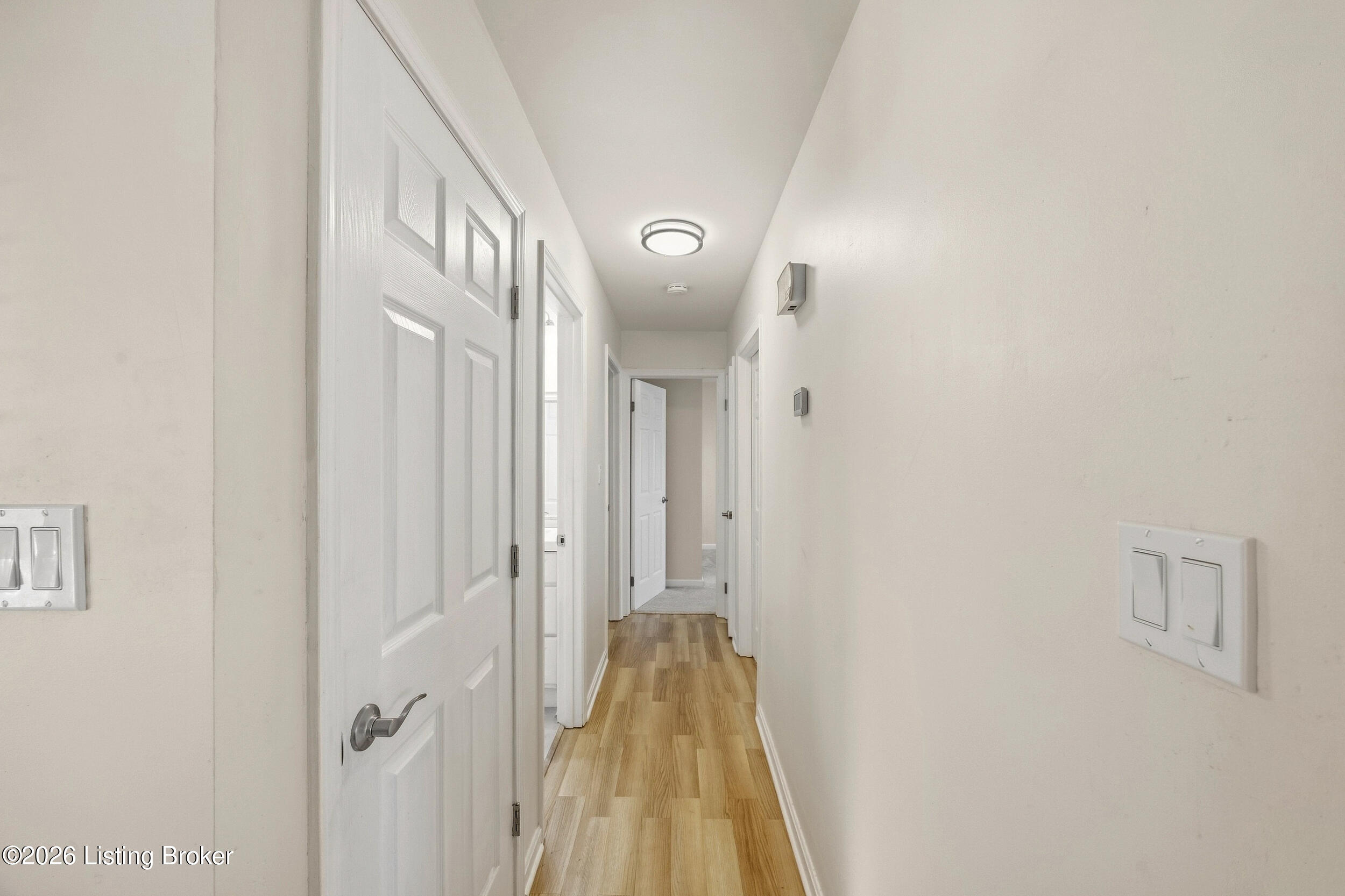 8902 Wooded Glen Rd Property Photo 18