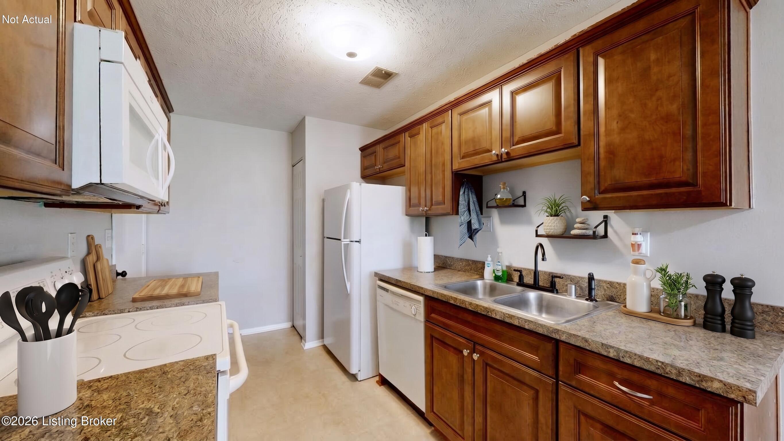3104 Meadowside Ct Property Photo 10