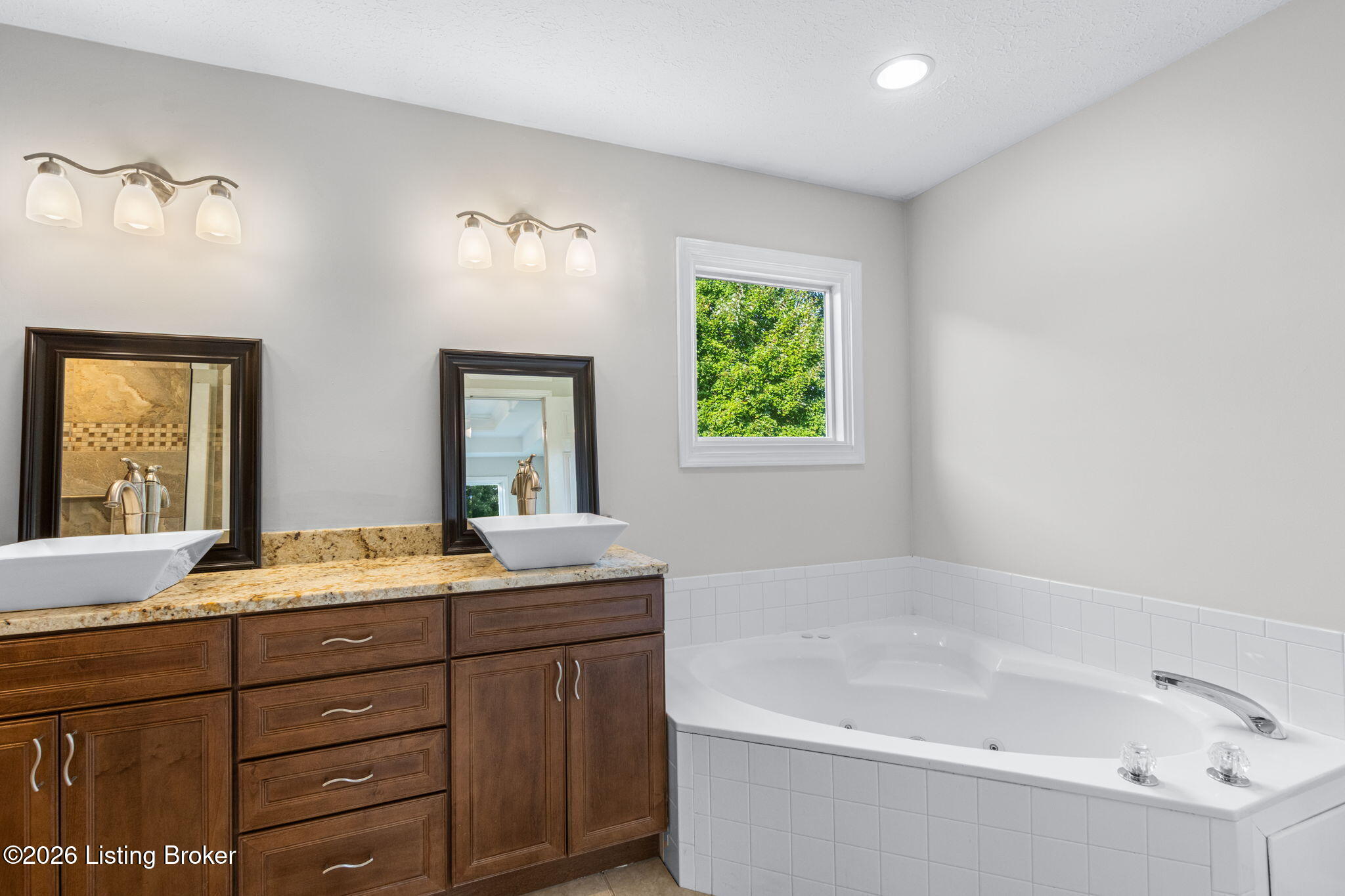 13502 Rock Bay Ct Property Photo 27