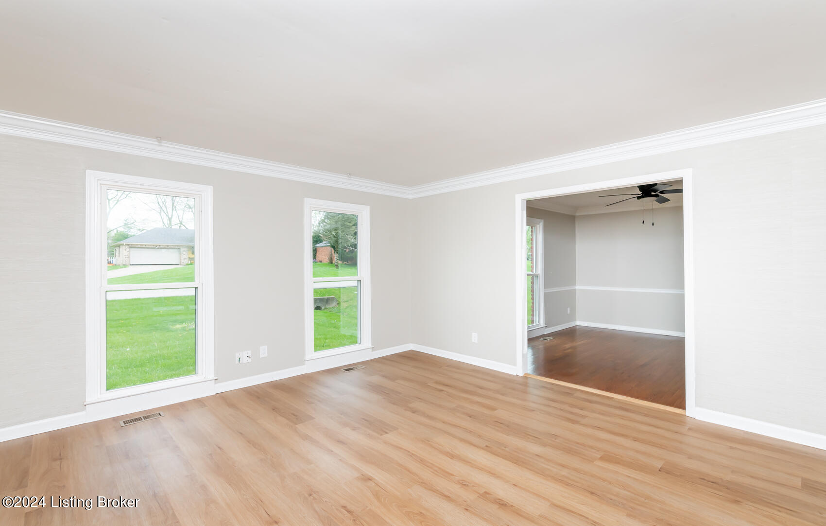 221 Hillview Dr Property Photo 9