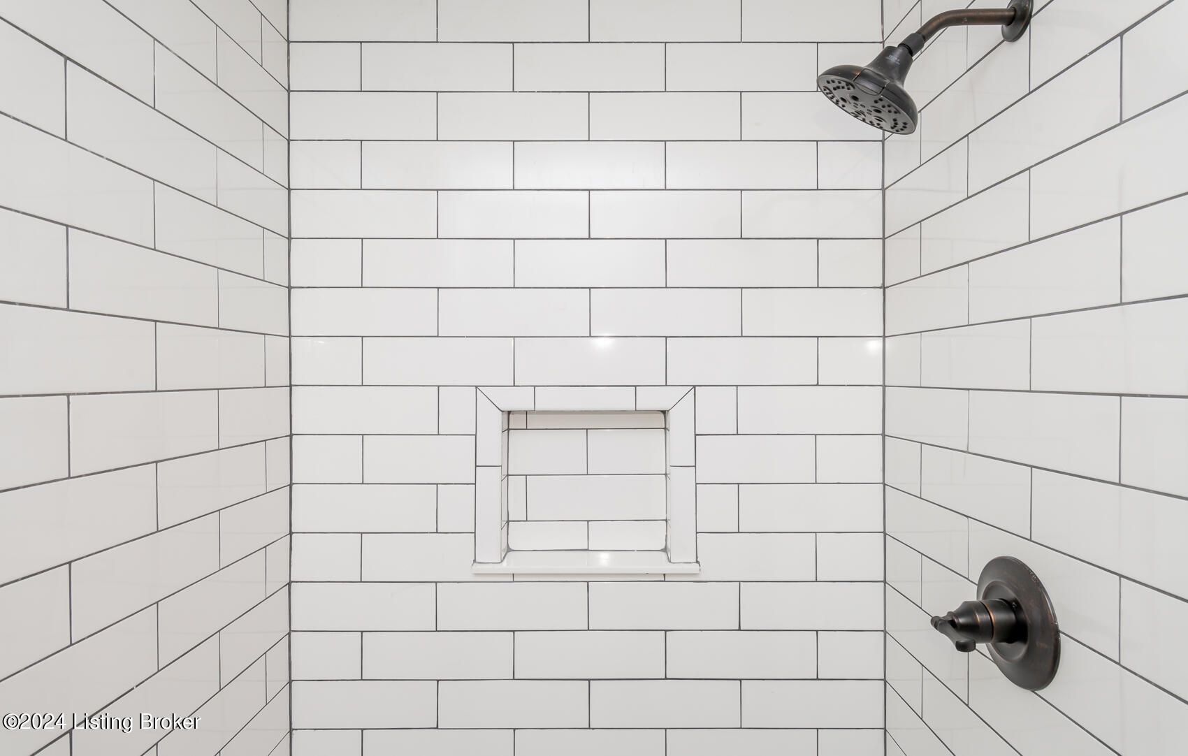 221 Hillview Dr Property Photo 29
