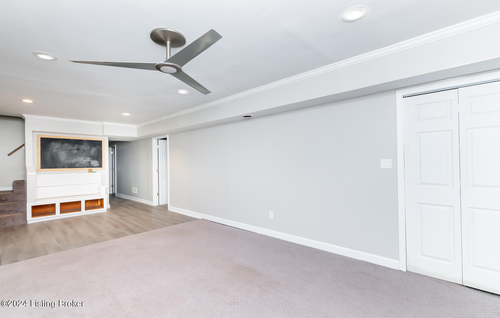 221 Hillview Dr Property Photo 38