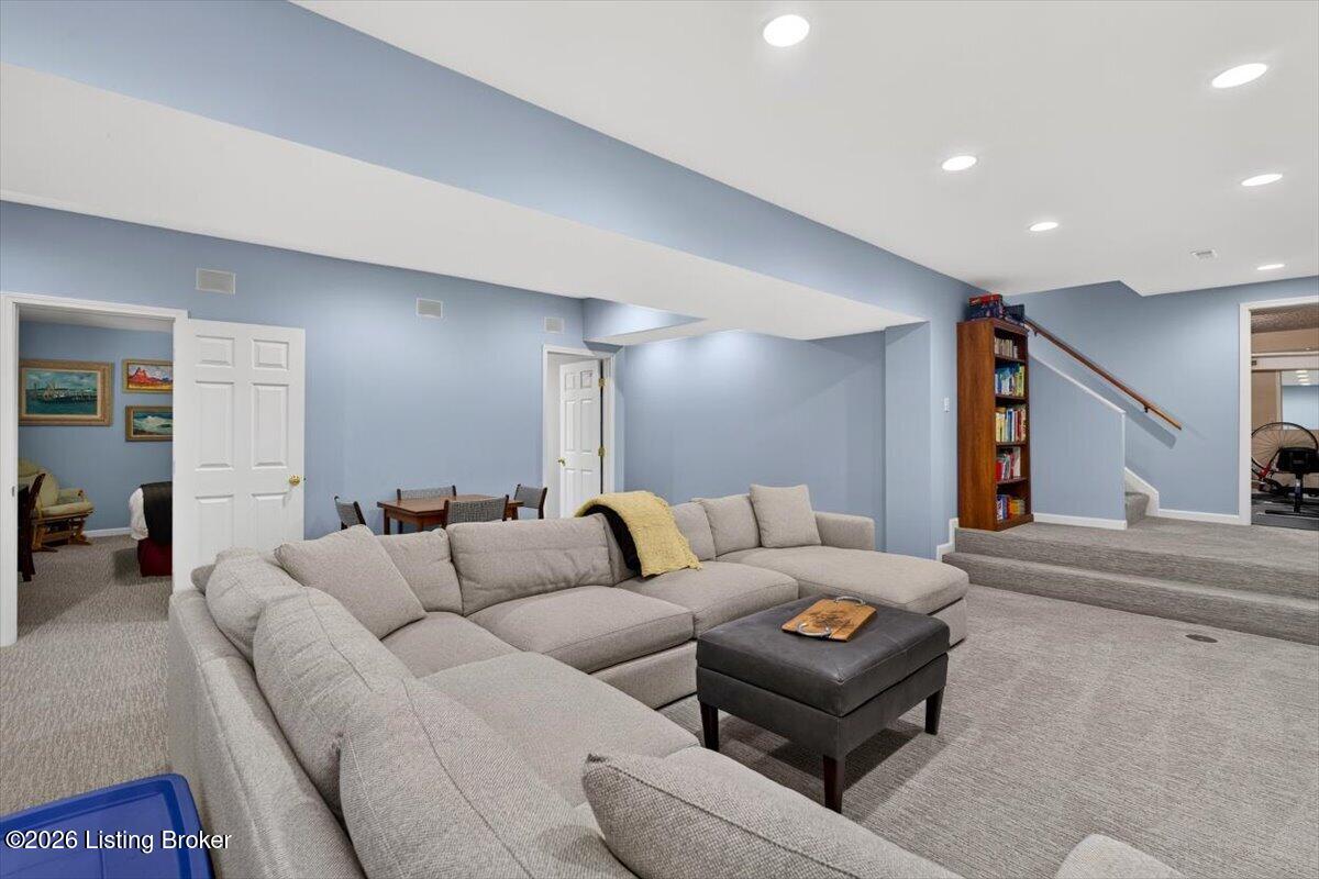 7019 Hadley Ct Property Photo 41